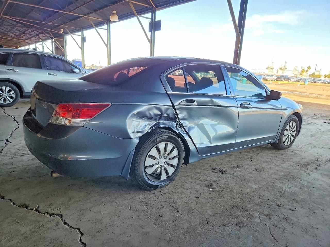 2010 HONDA ACCORD LX photo 5