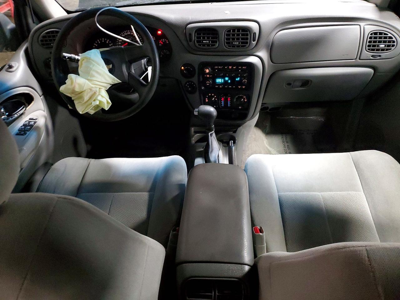 2005 CHEVROLET TRAILBLAZER LS photo 8