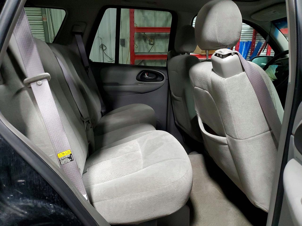 2005 CHEVROLET TRAILBLAZER LS photo 10
