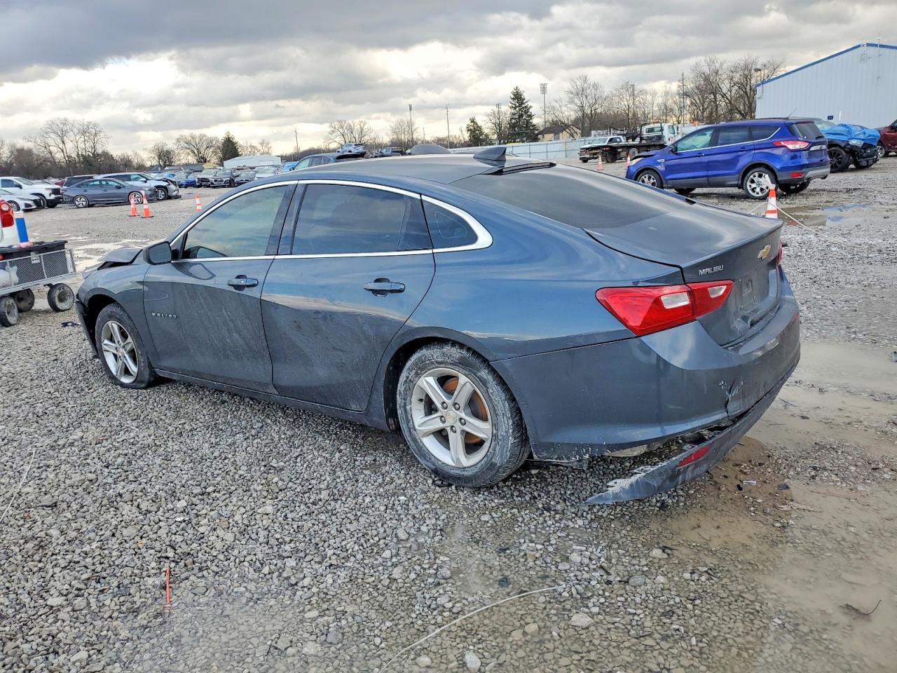 2020 CHEVROLET MALIBU LS photo 2