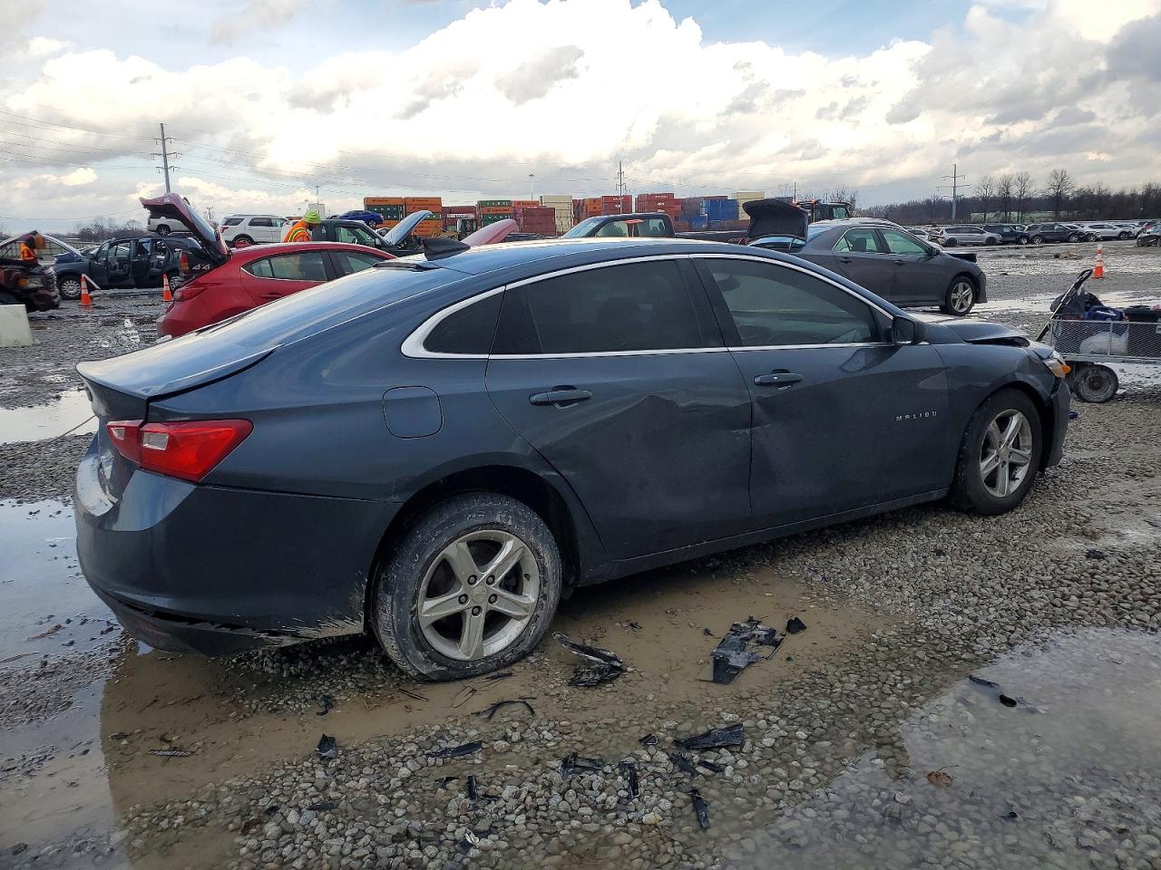 2020 CHEVROLET MALIBU LS photo 3