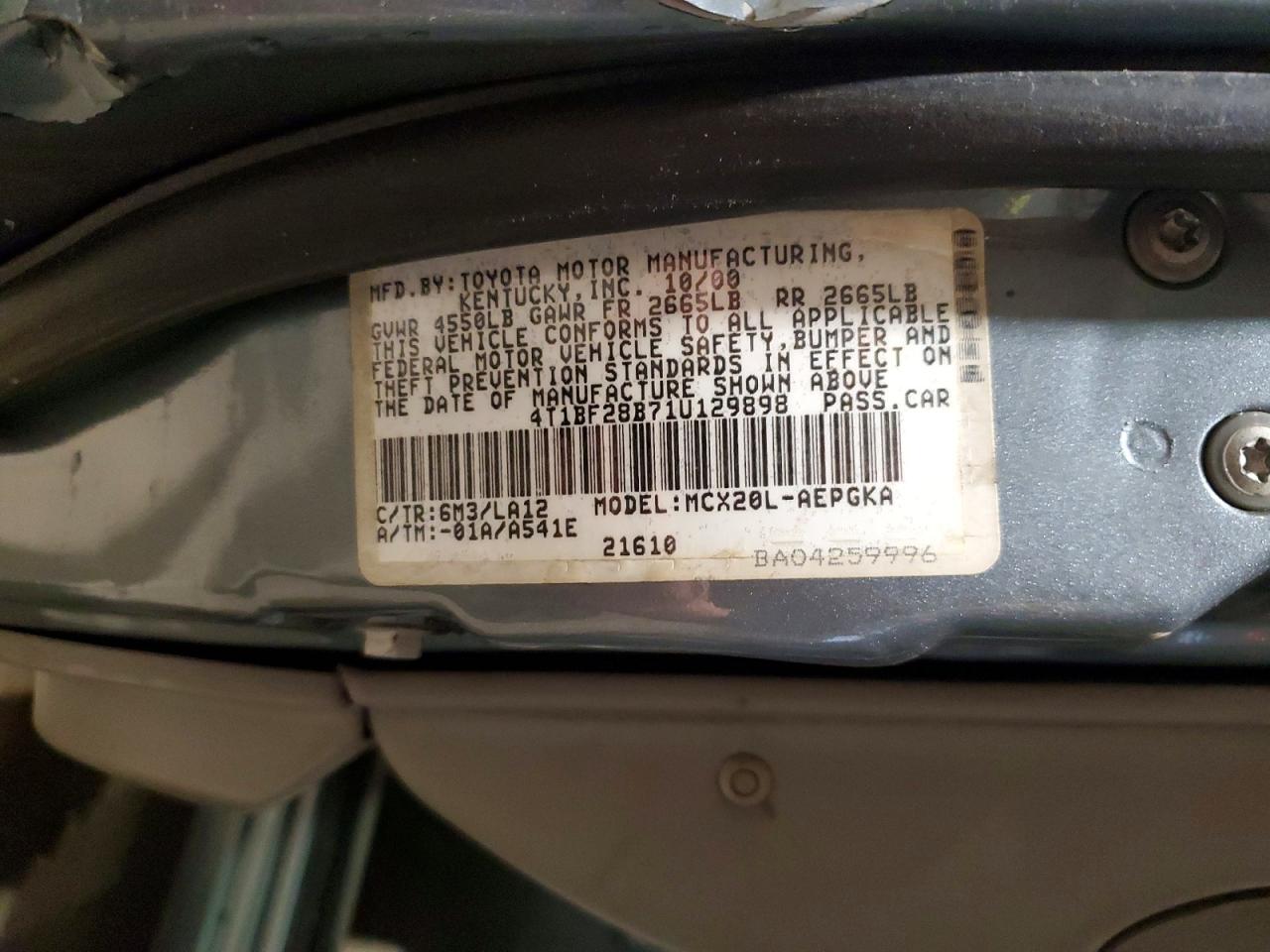 2001 TOYOTA AVALON XL photo 12