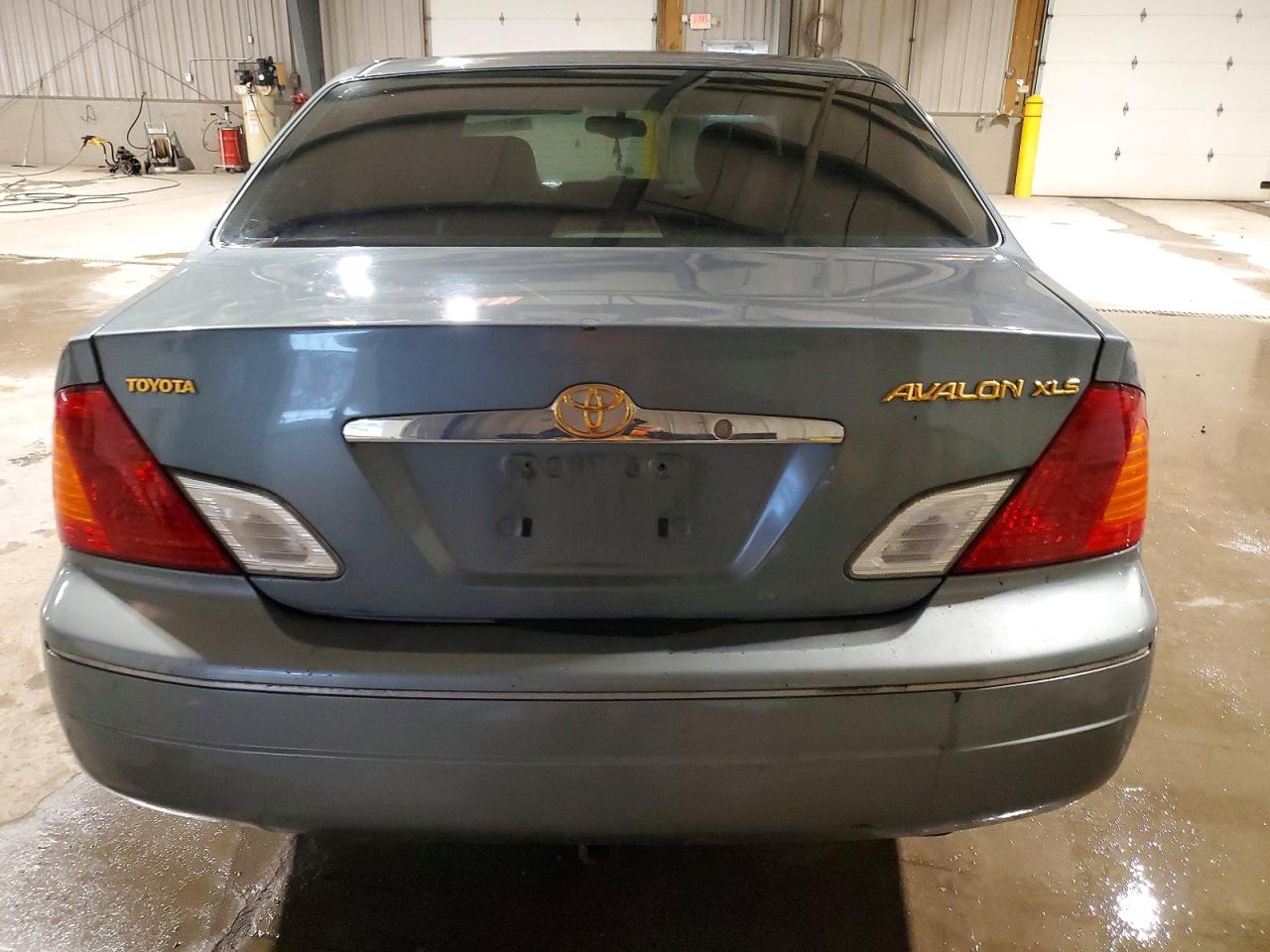 2001 TOYOTA AVALON XL photo 6