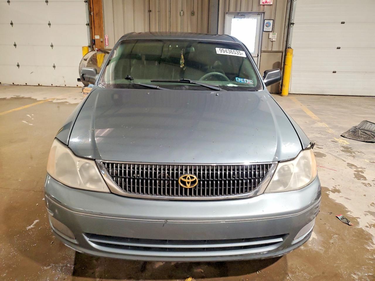 2001 TOYOTA AVALON XL photo 5