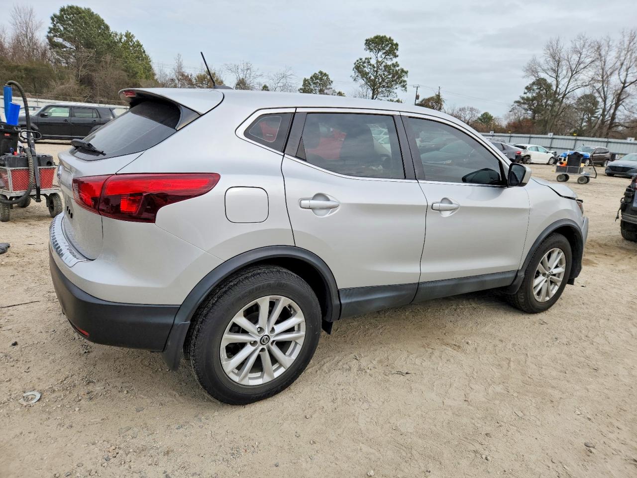 2019 NISSAN ROGUE SPORT S photo 3