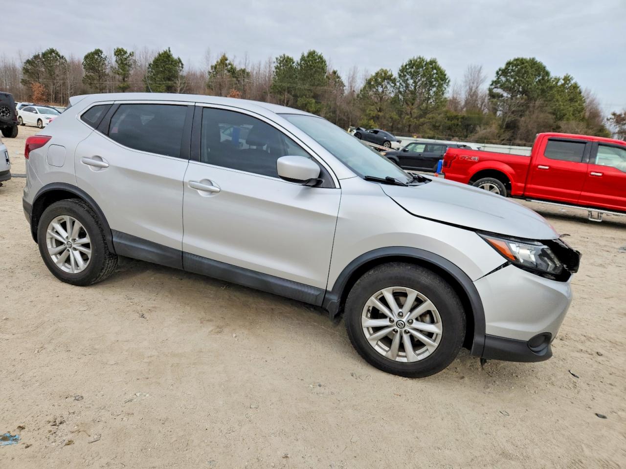 2019 NISSAN ROGUE SPORT S photo 4