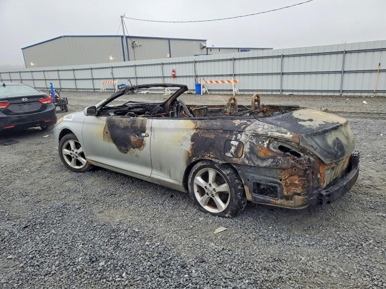 2006 TOYOTA CAMRY SOLARA SE photo 2