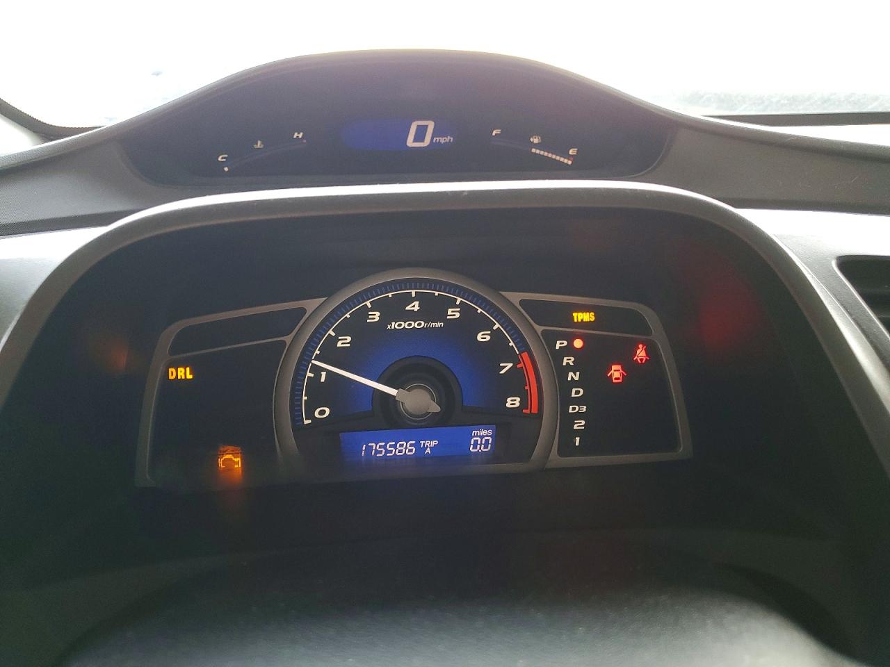 2011 HONDA CIVIC LX photo 9