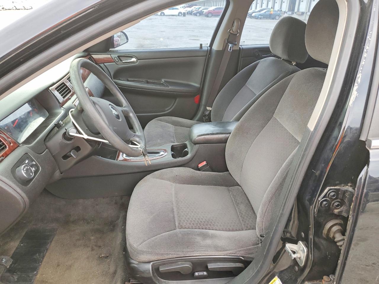 2010 CHEVROLET IMPALA LS photo 7