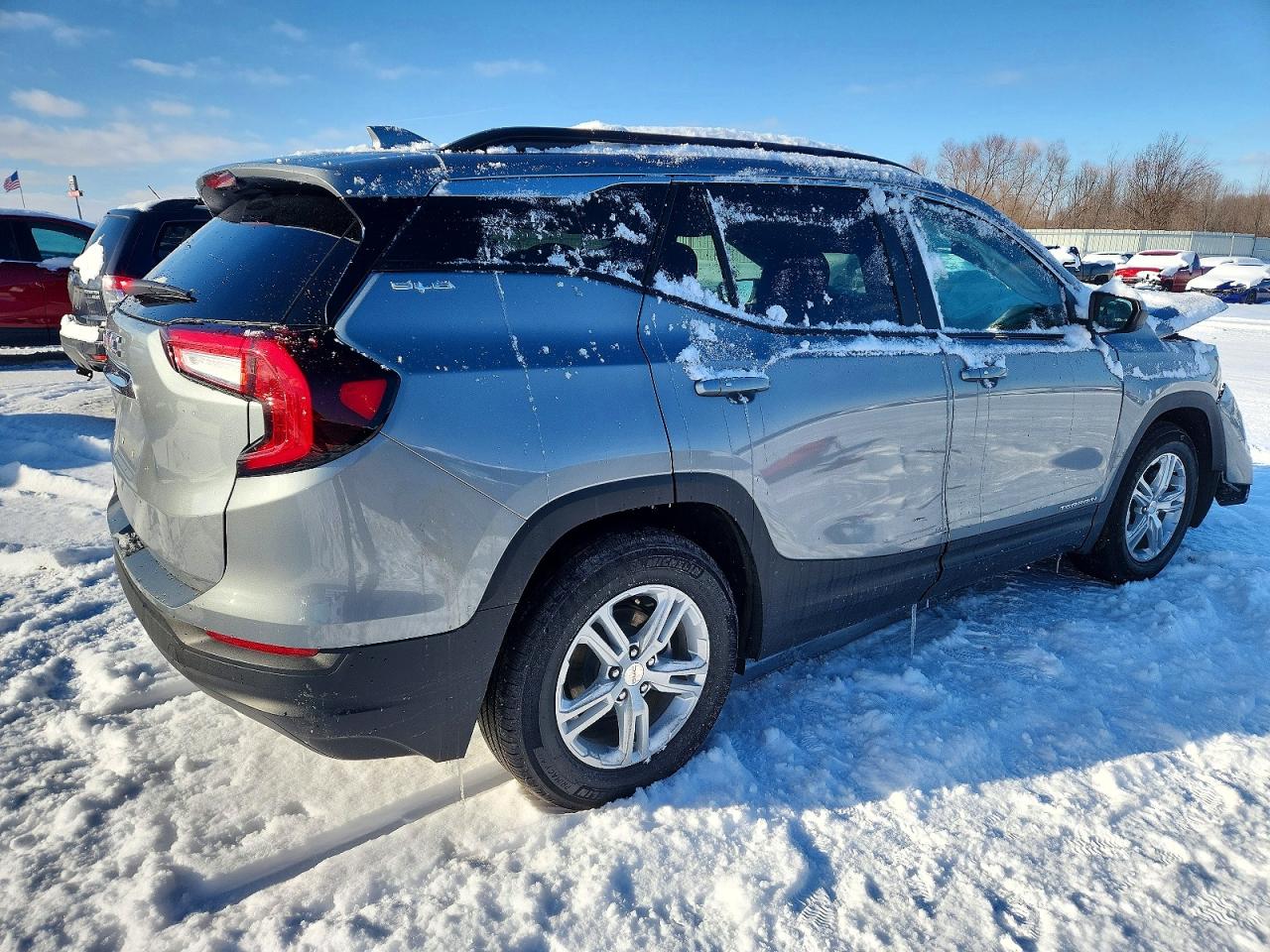 2024 GMC TERRAIN SLE photo 5