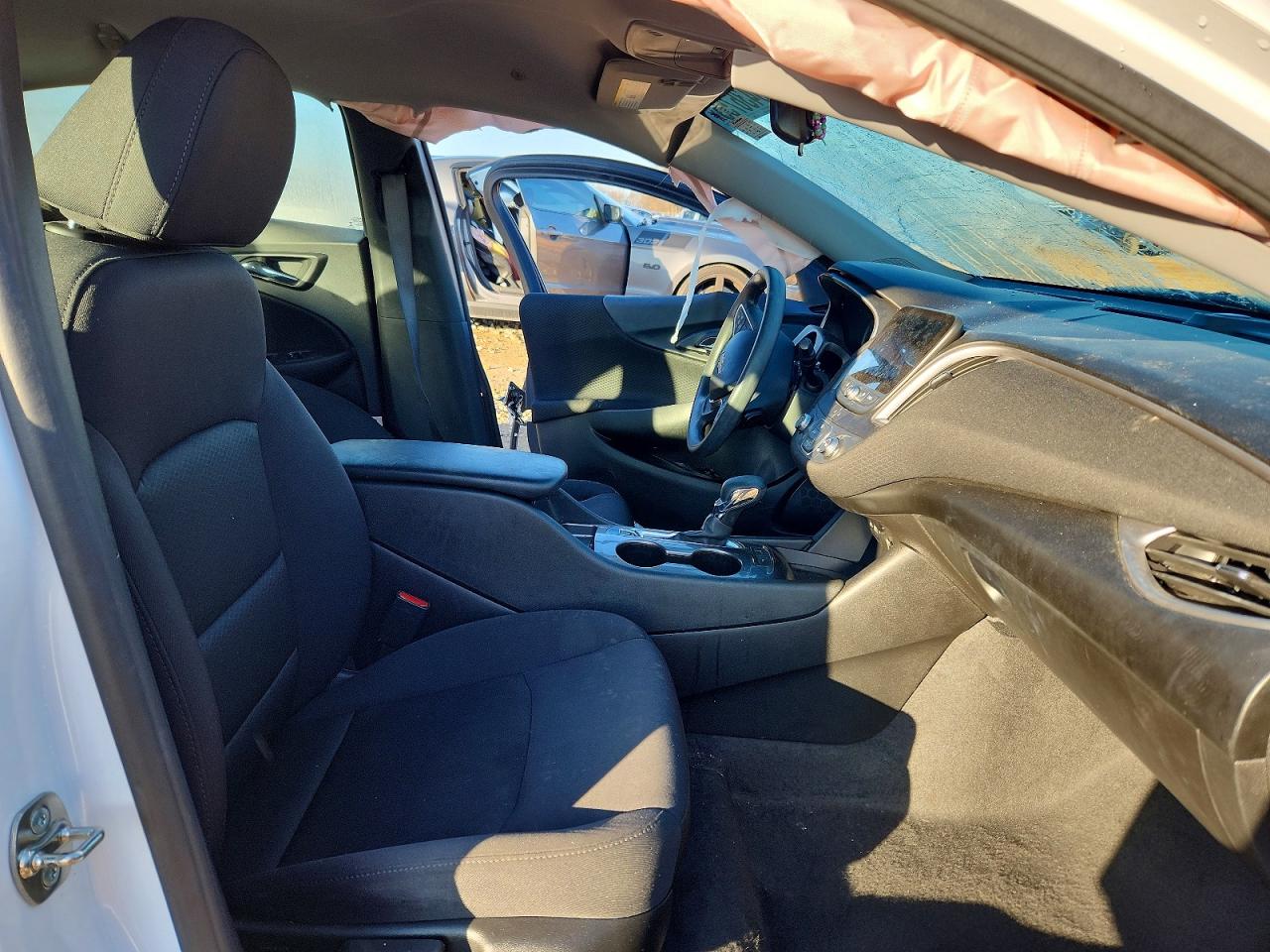 2024 CHEVROLET MALIBU LS photo 13