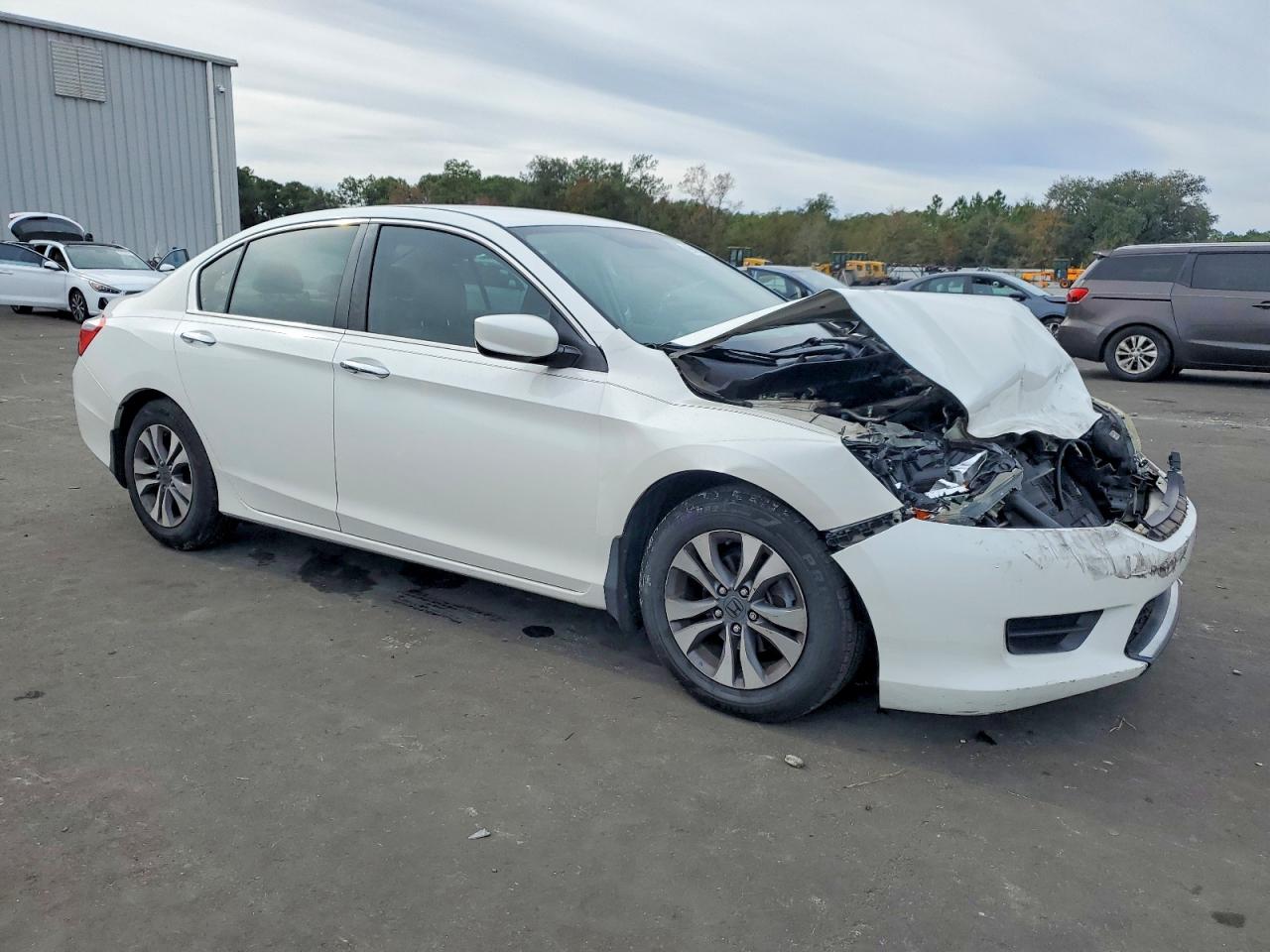 2013 HONDA ACCORD LX photo 4