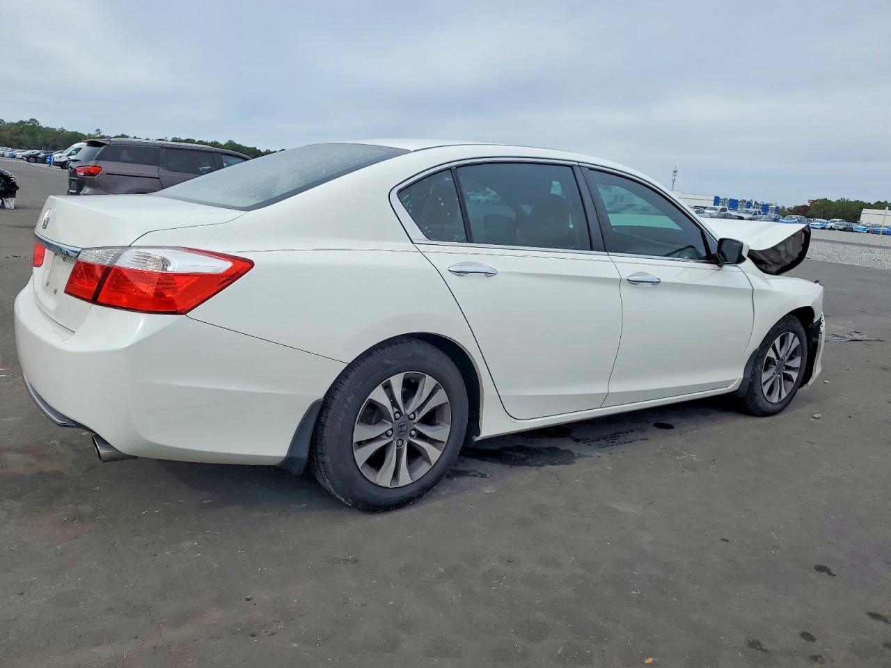 2013 HONDA ACCORD LX photo 3
