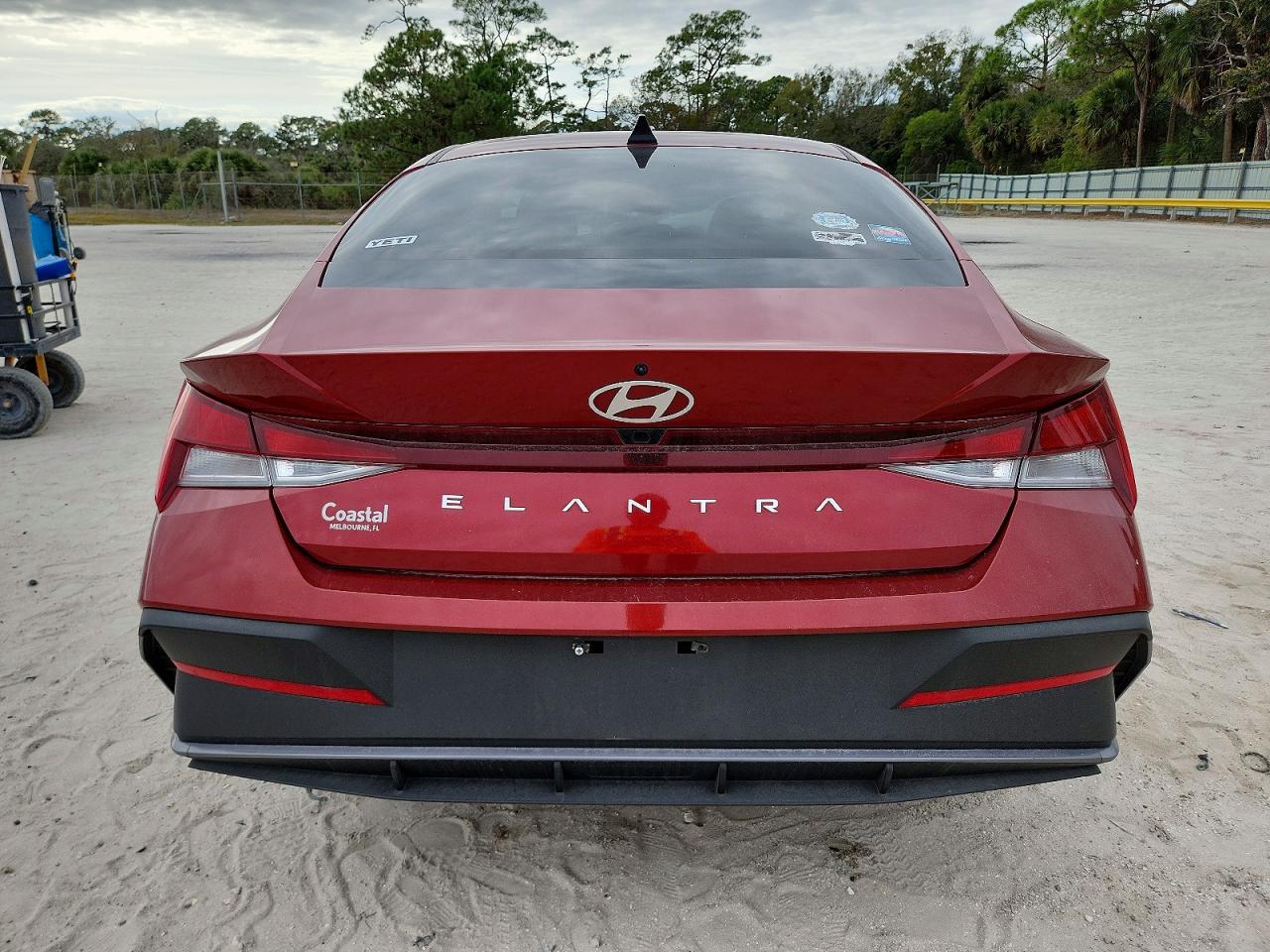2024 HYUNDAI ELANTRA SEL photo 6