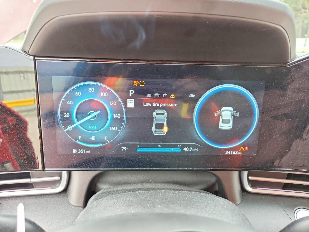 2024 HYUNDAI ELANTRA SEL photo 9