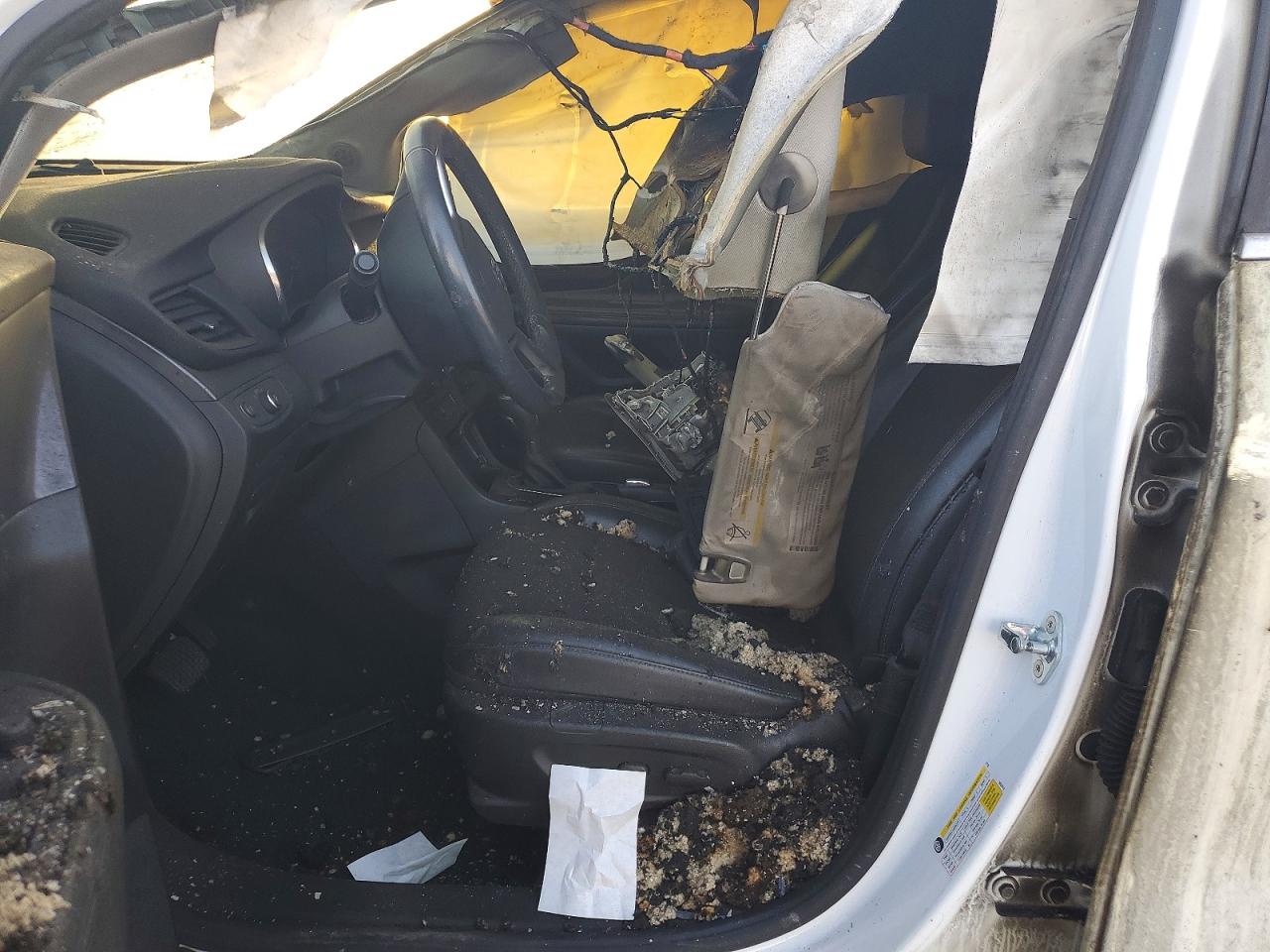 2019 BUICK ENCORE PREFERRED photo 7