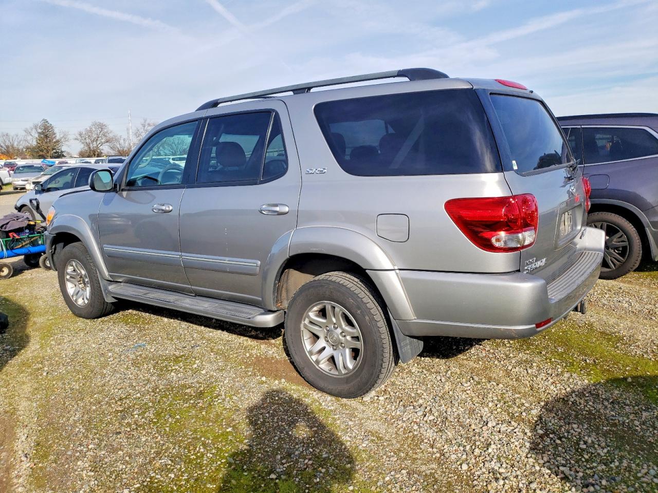 2006 TOYOTA SEQUOIA SR5 photo 2