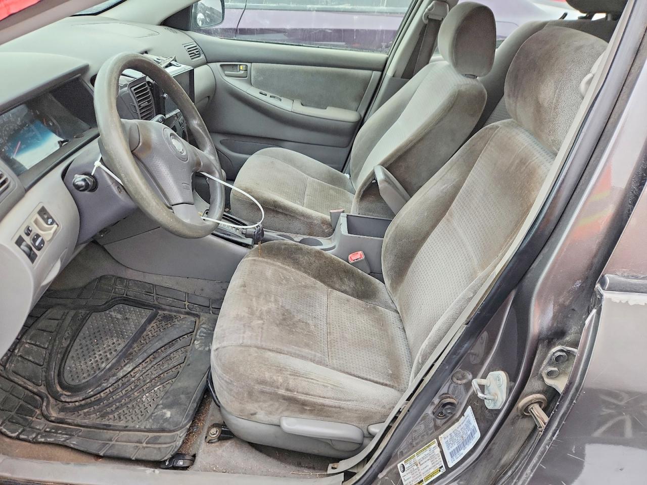 2005 TOYOTA COROLLA CE photo 7