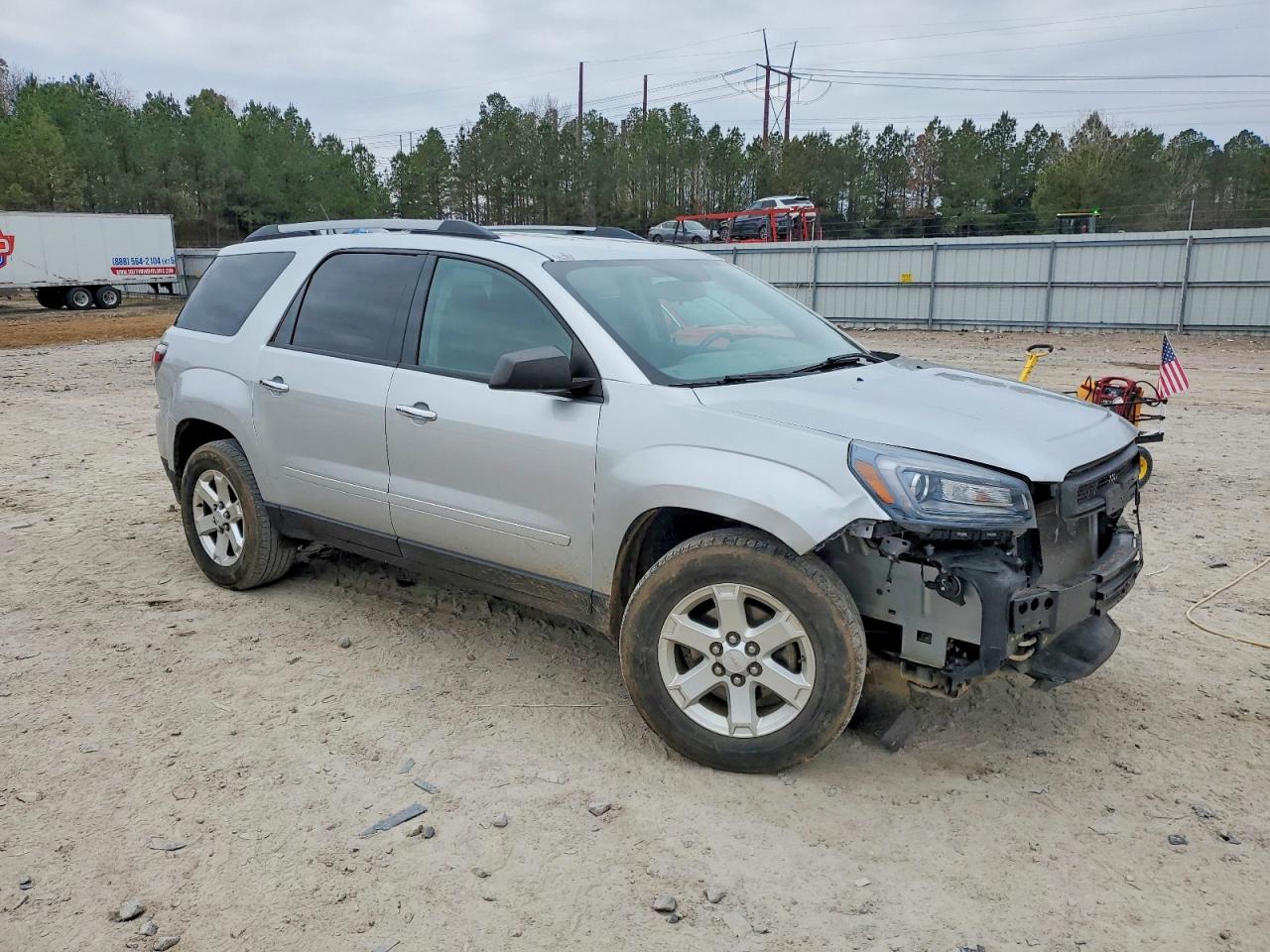 2015 GMC ACADIA SLE photo 4