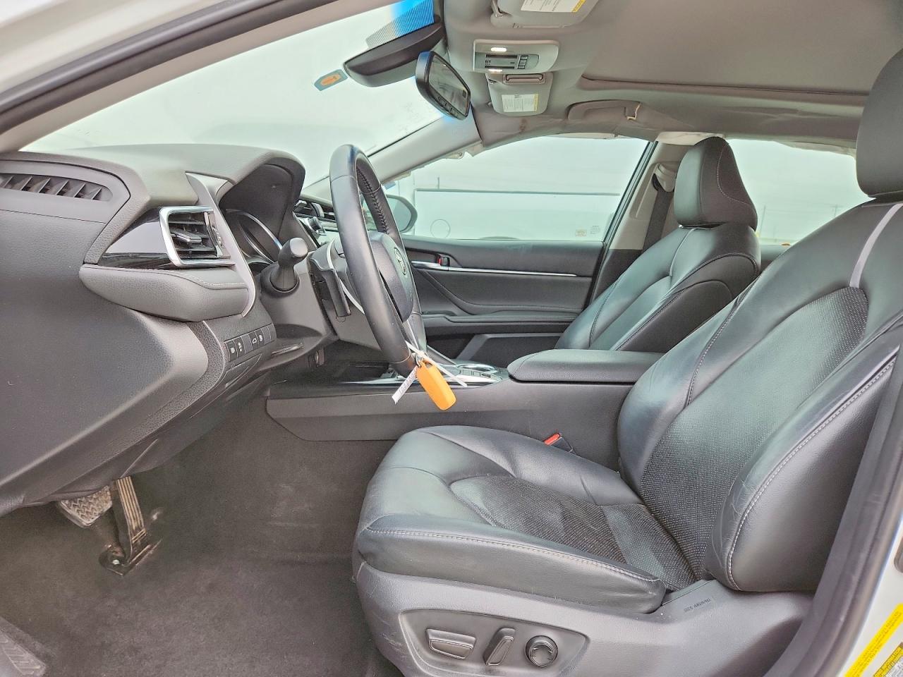 2018 TOYOTA CAMRY XSE photo 7