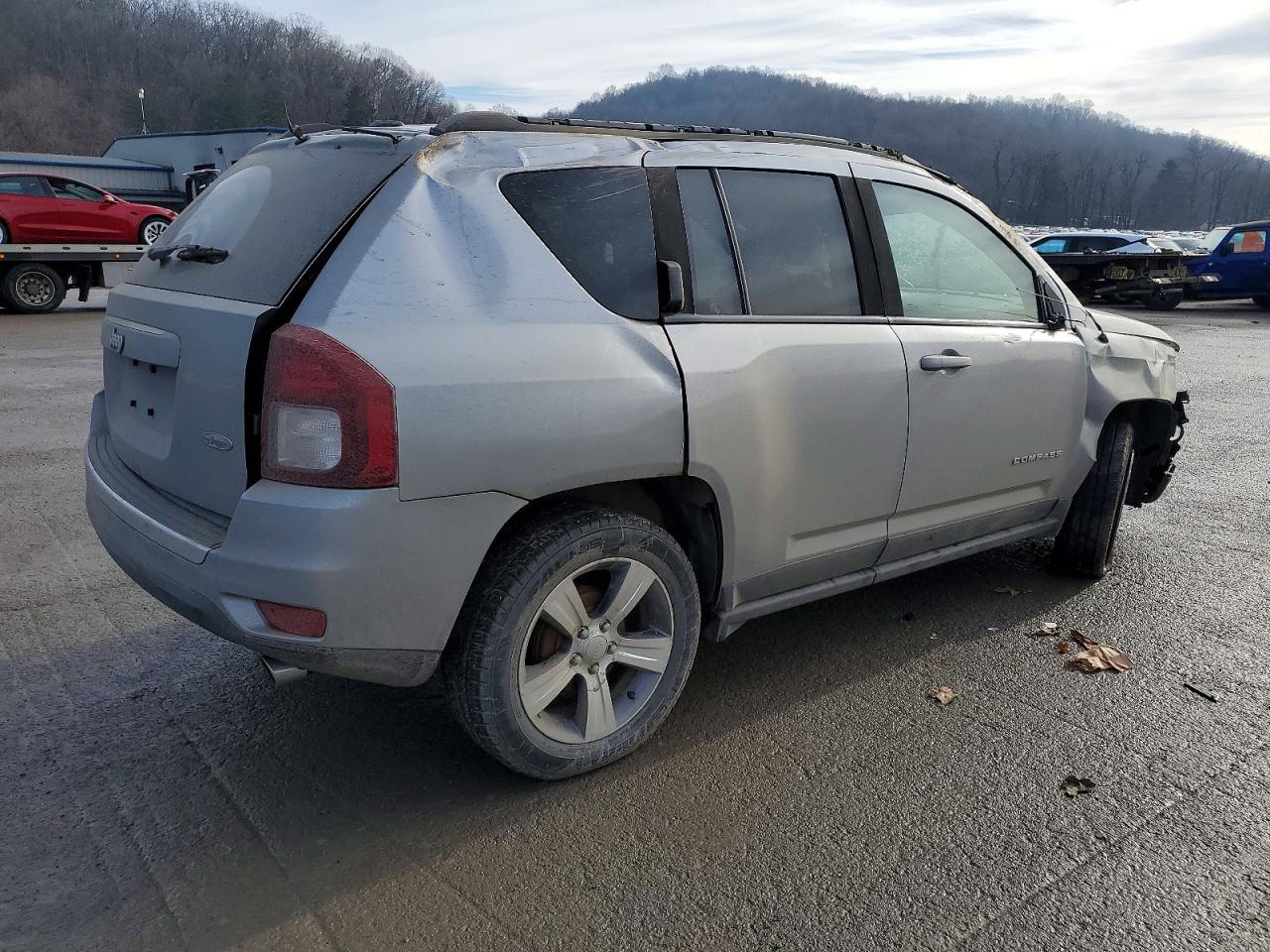 2016 JEEP COMPASS LATITUDE photo 3