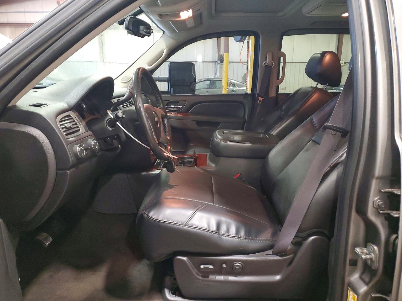 2012 CHEVROLET TAHOE K1500 LTZ photo 7