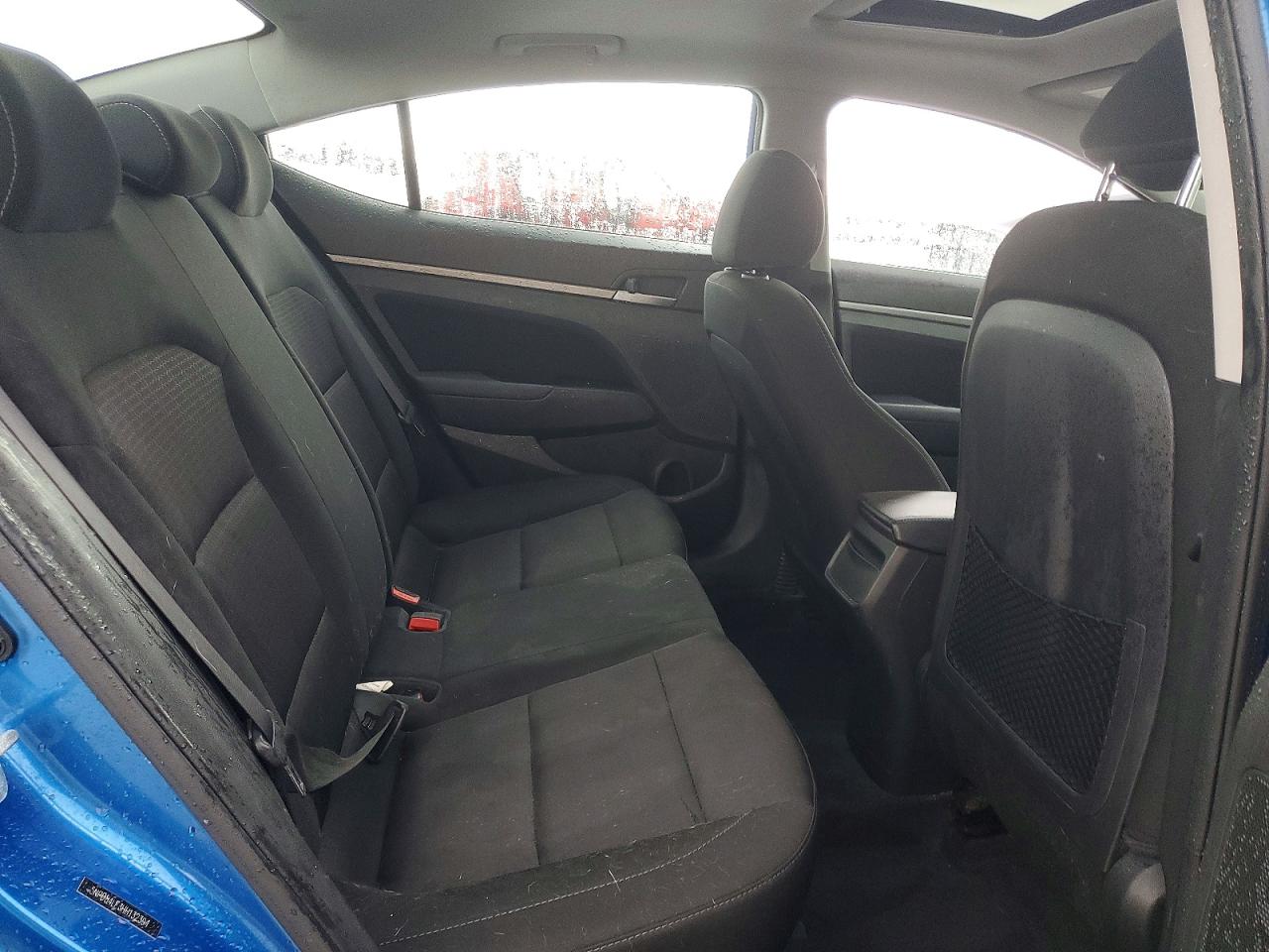 2017 HYUNDAI ELANTRA SE photo 10