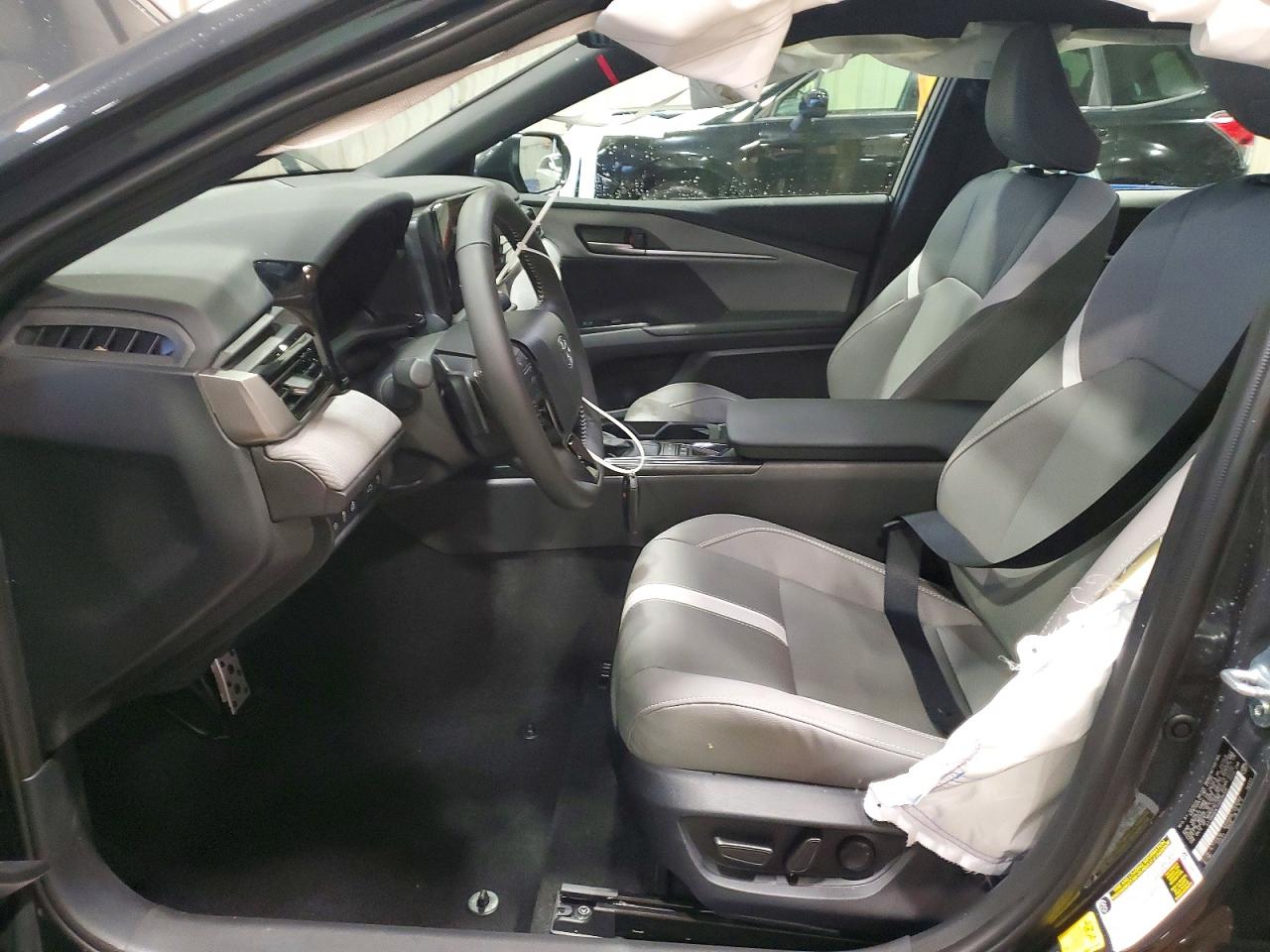 2026 TOYOTA CAMRY SE photo 7