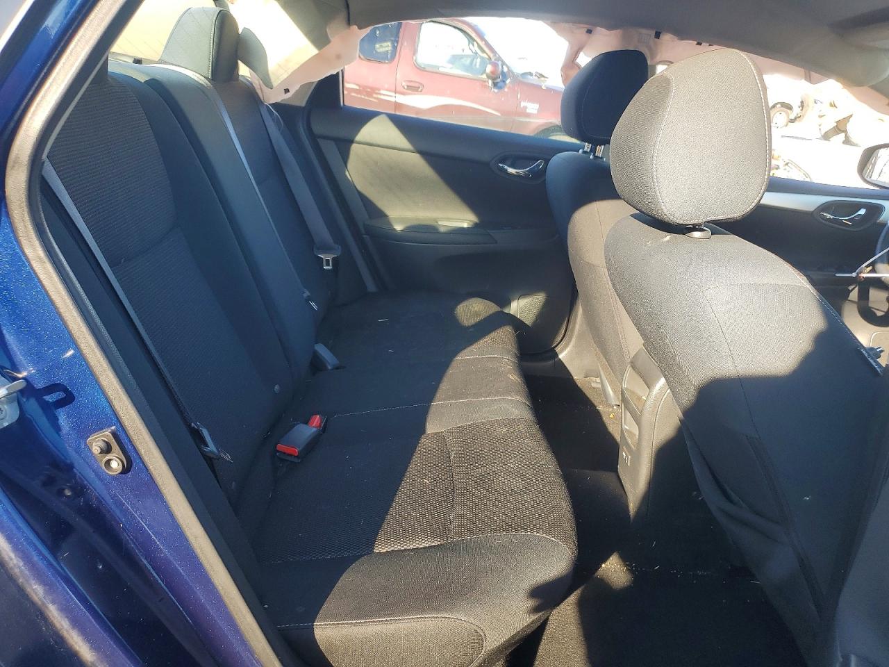 2019 NISSAN SENTRA S photo 10