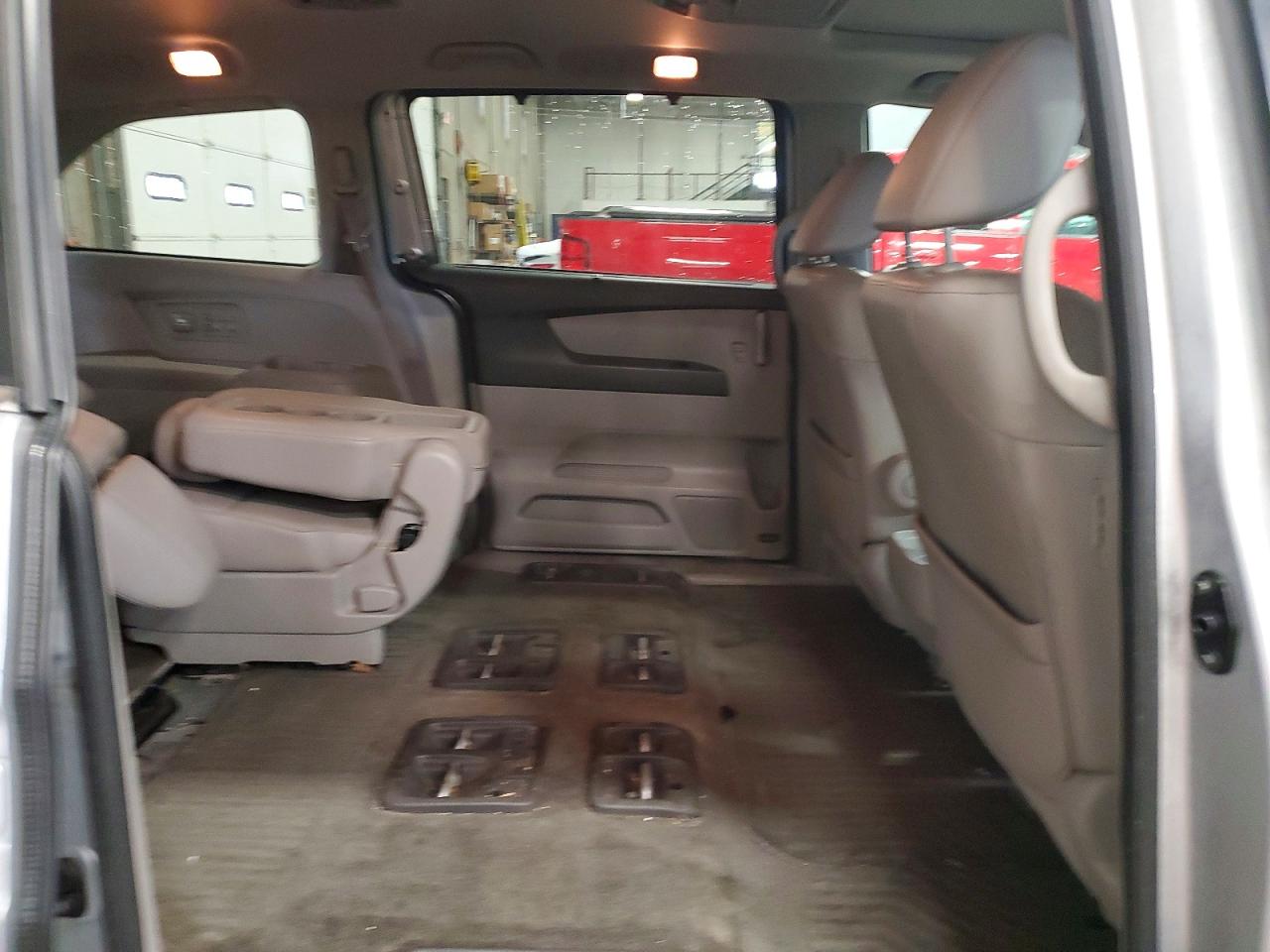 2012 HONDA ODYSSEY EXL photo 11