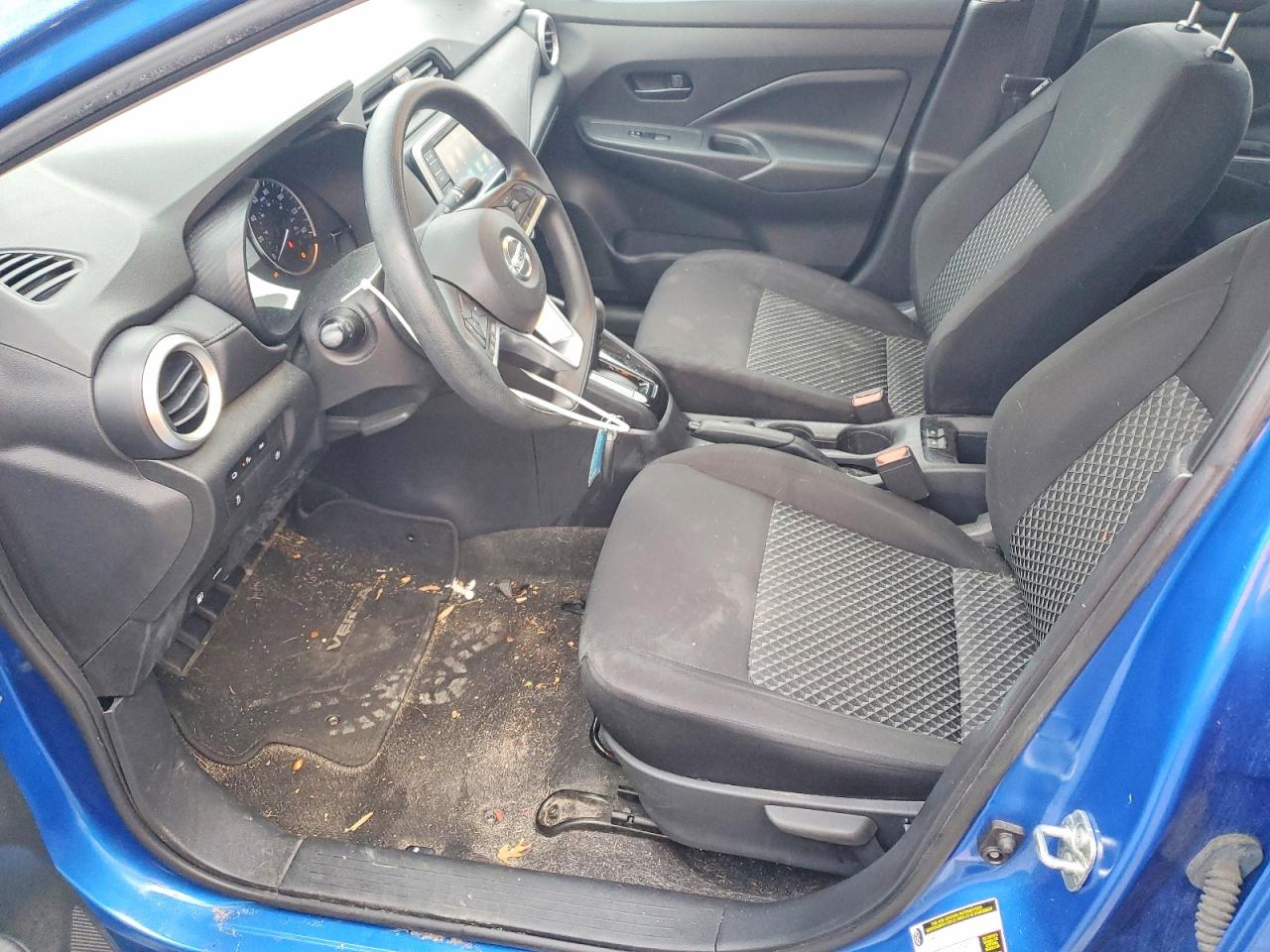 2021 NISSAN VERSA S photo 13