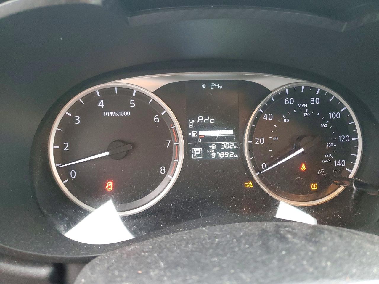 2021 NISSAN VERSA S photo 17