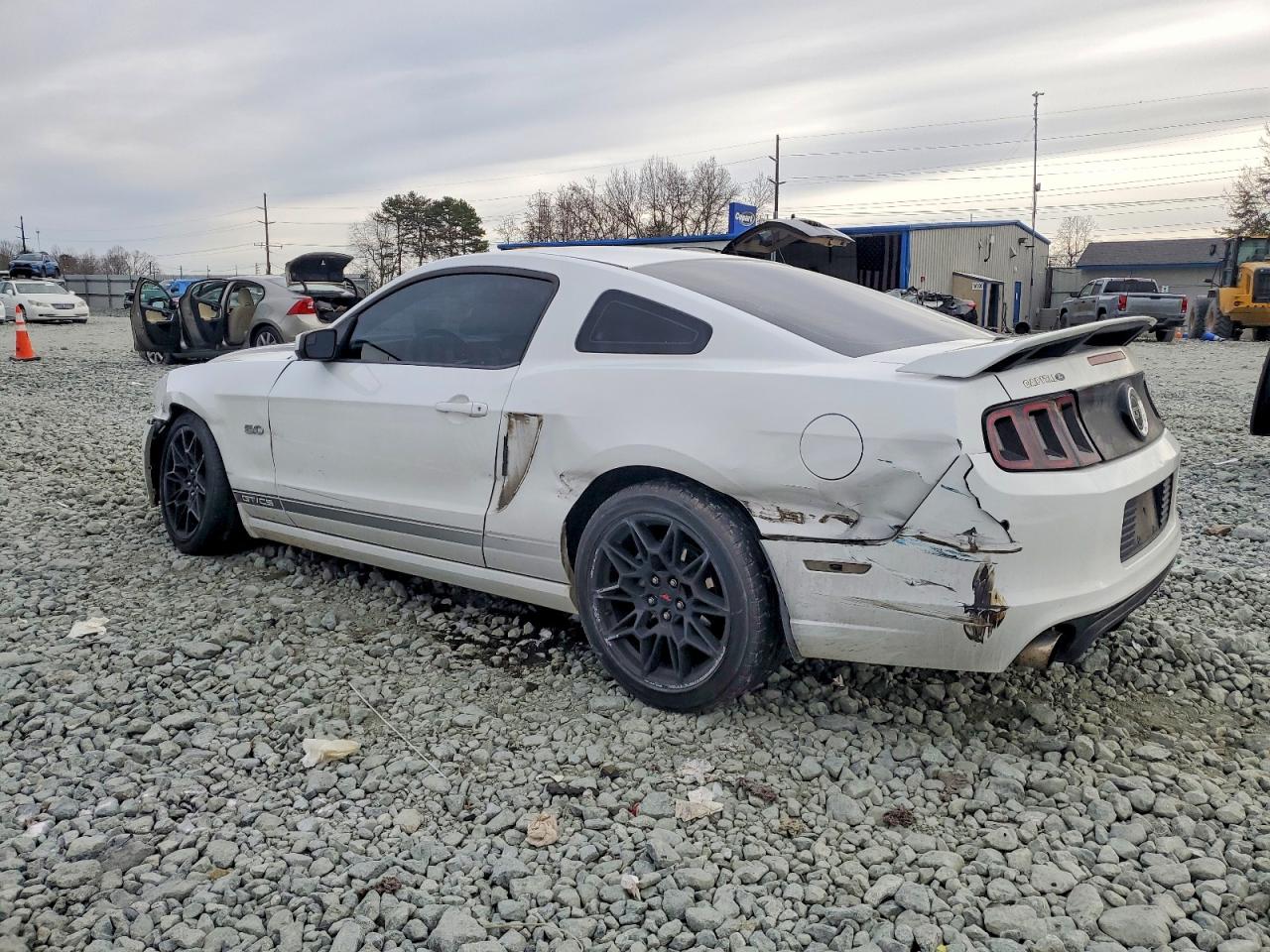 2014 FORD MUSTANG GT photo 2