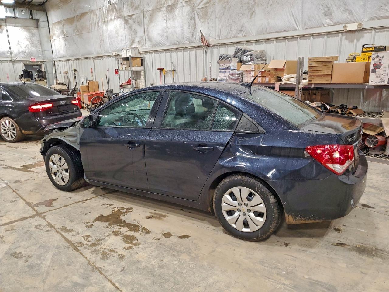2014 CHEVROLET CRUZE LS photo 2