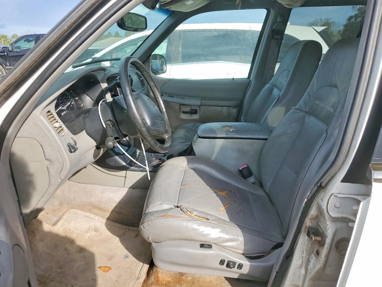 1998 MERCURY MOUNTAINEER photo 7