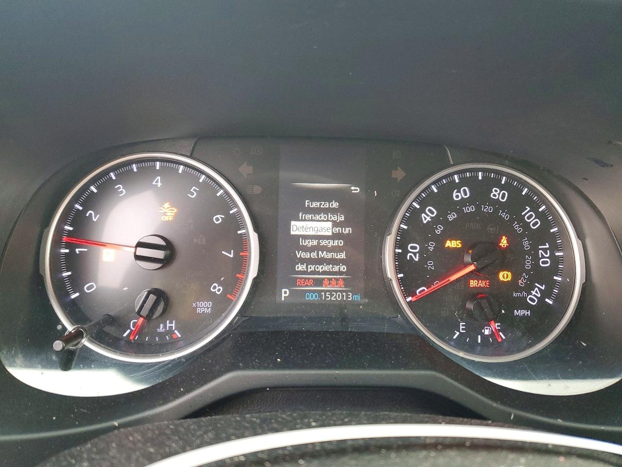 2019 TOYOTA RAV4 LE photo 9