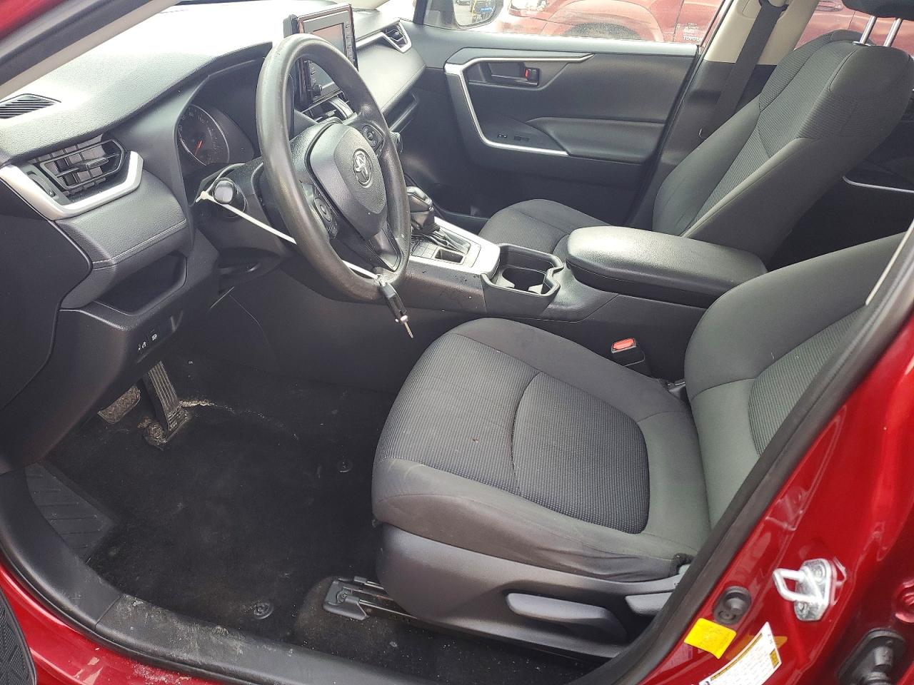 2019 TOYOTA RAV4 LE photo 7