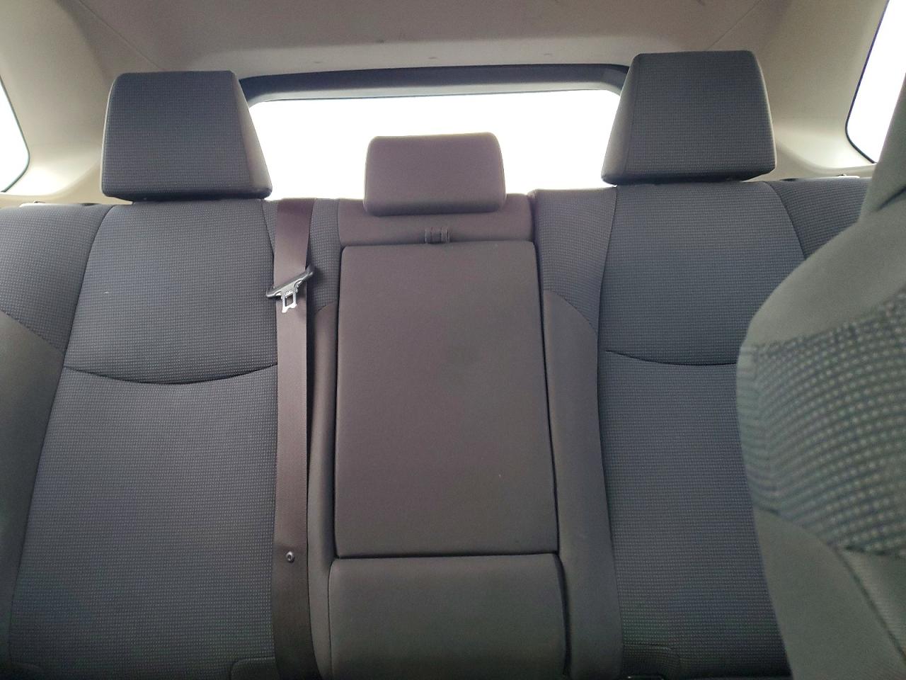 2019 TOYOTA RAV4 LE photo 10