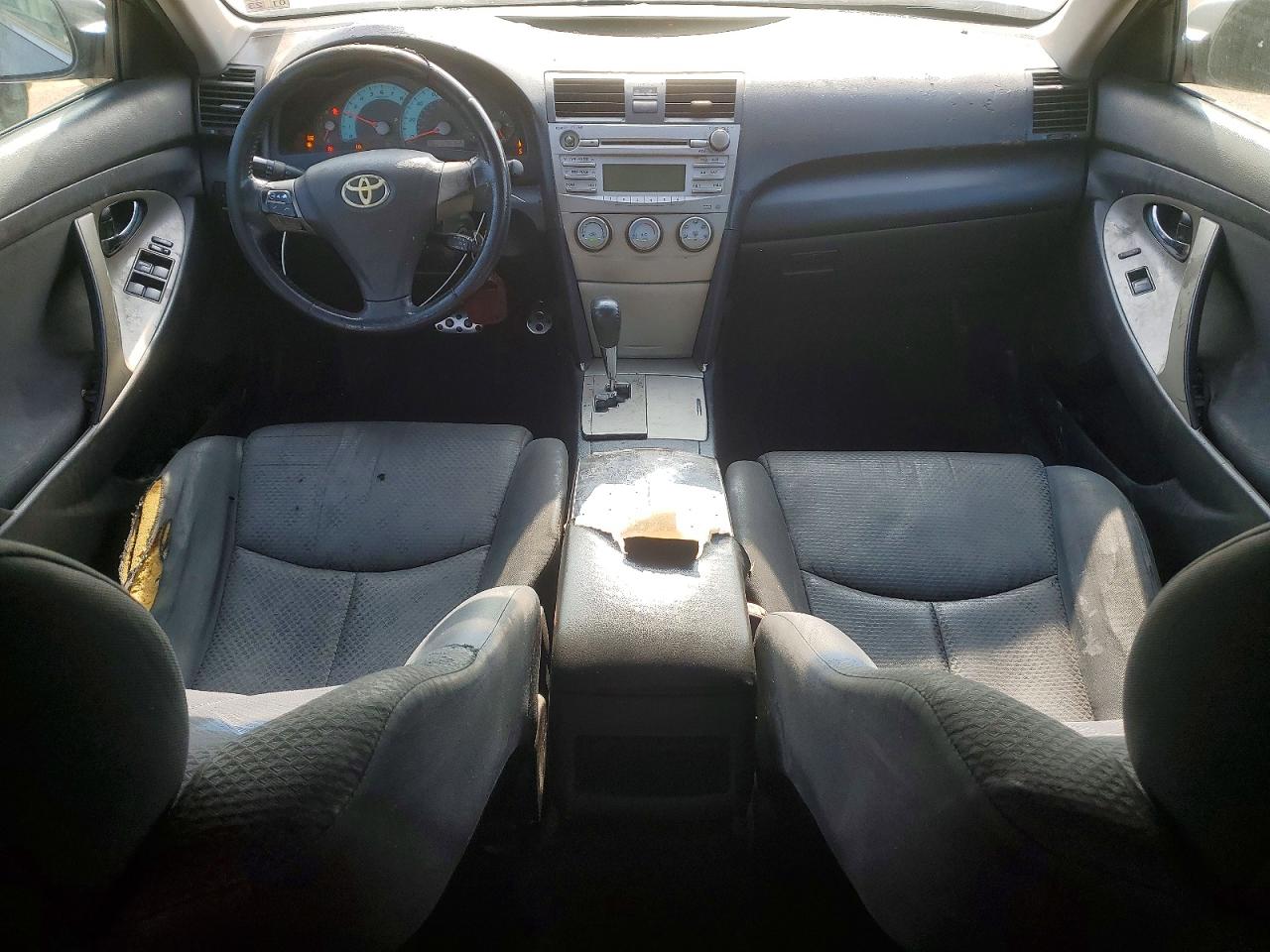 2011 TOYOTA CAMRY BASE photo 8