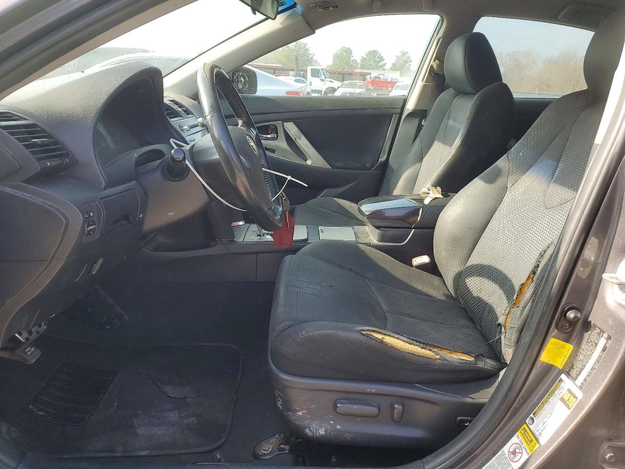 2011 TOYOTA CAMRY BASE photo 7