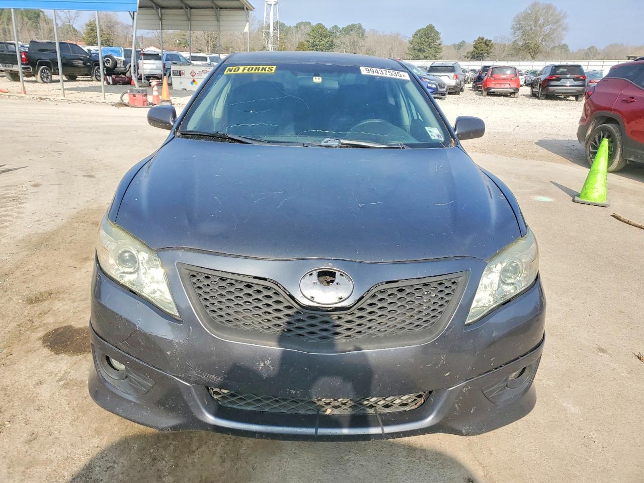 2011 TOYOTA CAMRY BASE photo 5