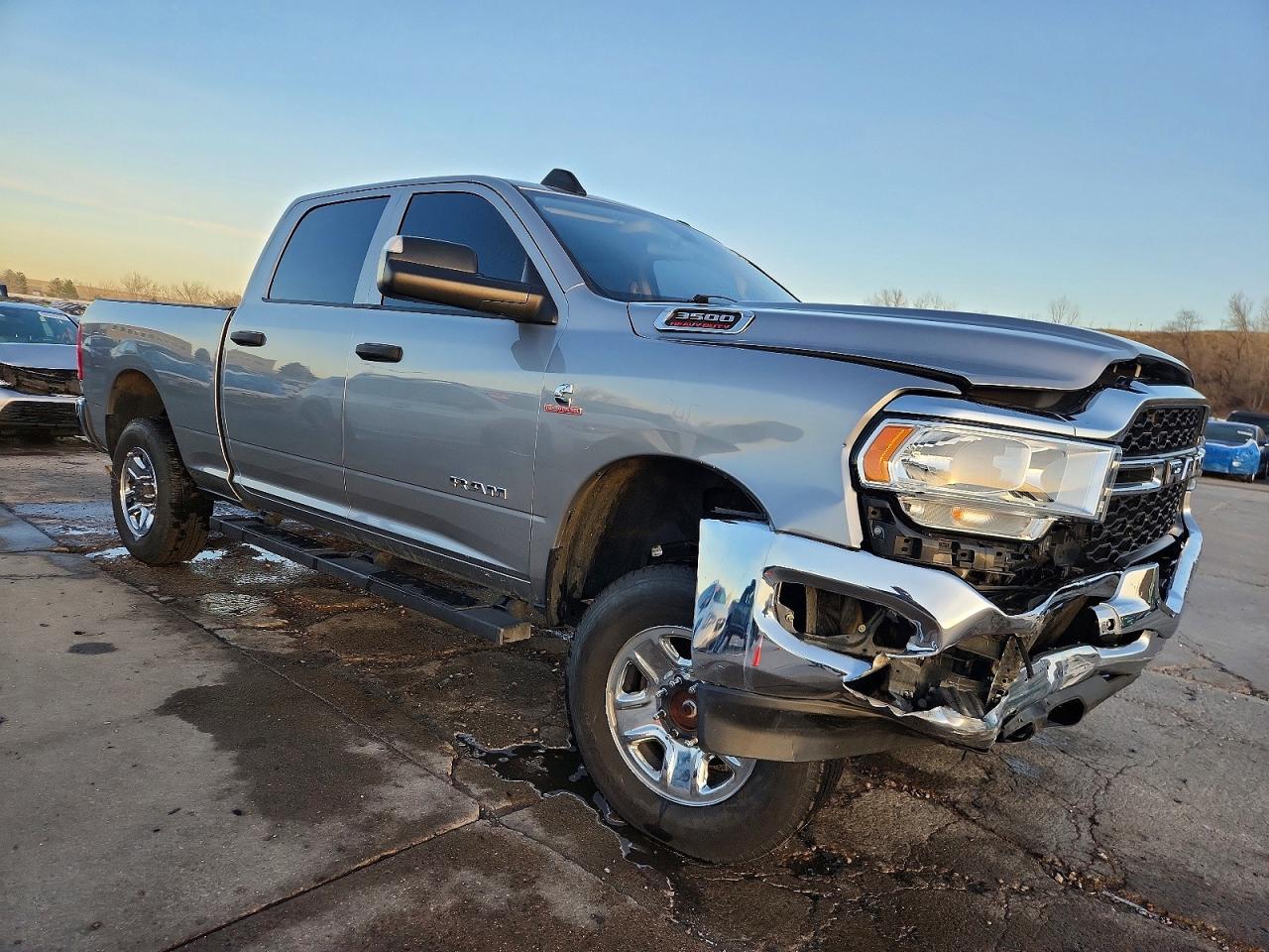 2020 RAM 3500 TRADESMAN photo 4
