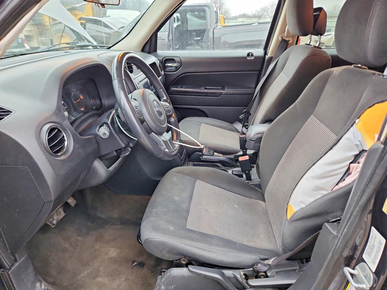 2014 JEEP PATRIOT LATITUDE photo 7