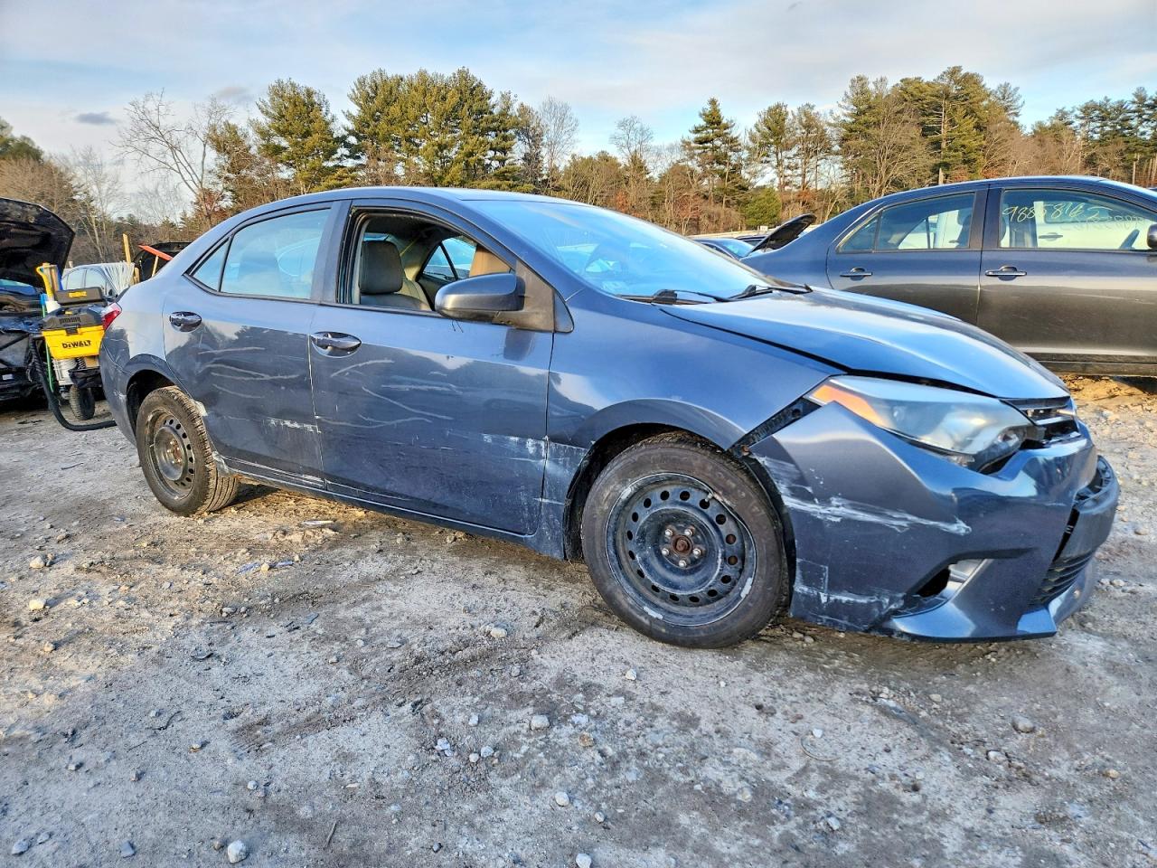 2014 TOYOTA COROLLA L photo 4