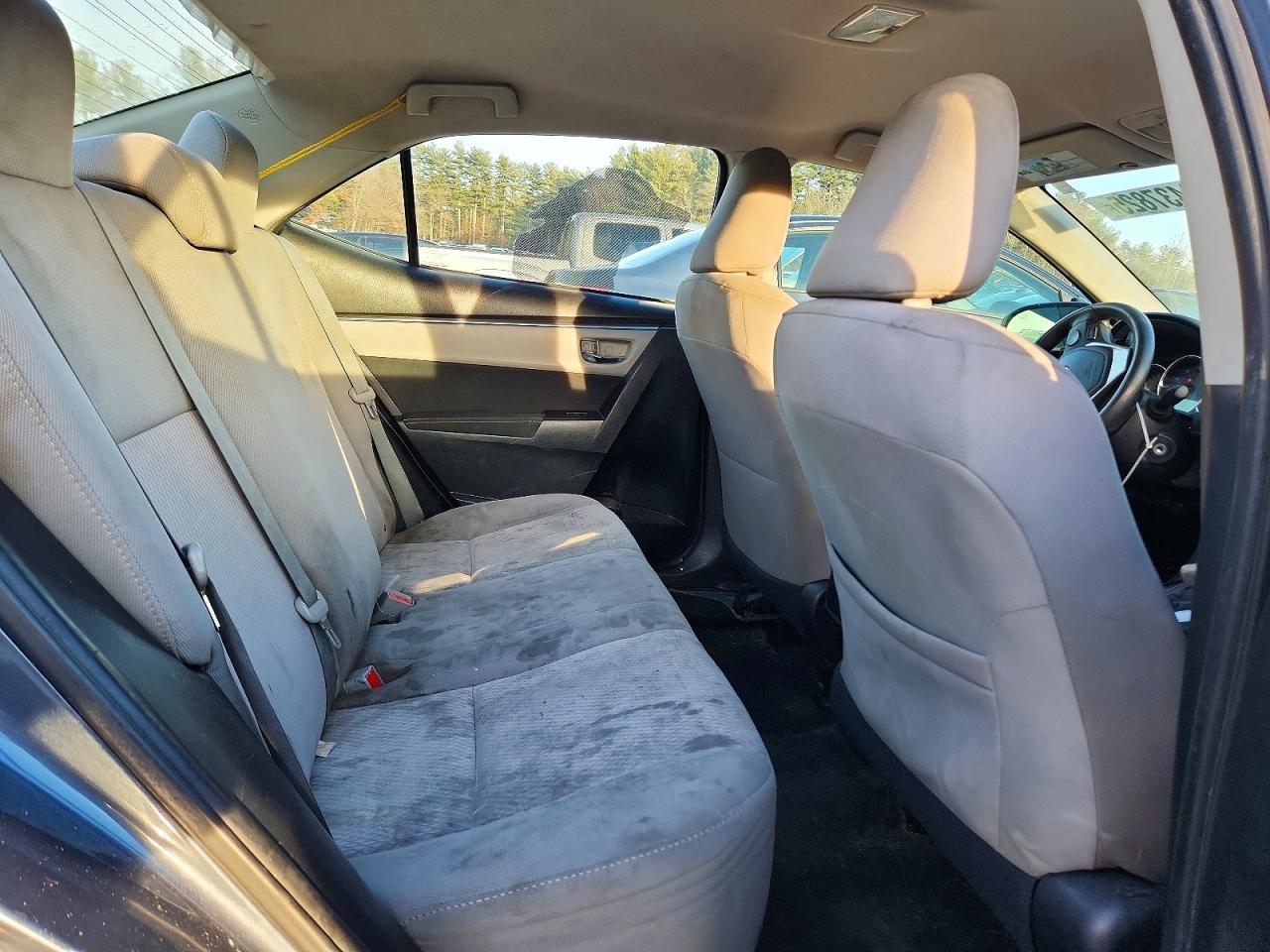2014 TOYOTA COROLLA L photo 10