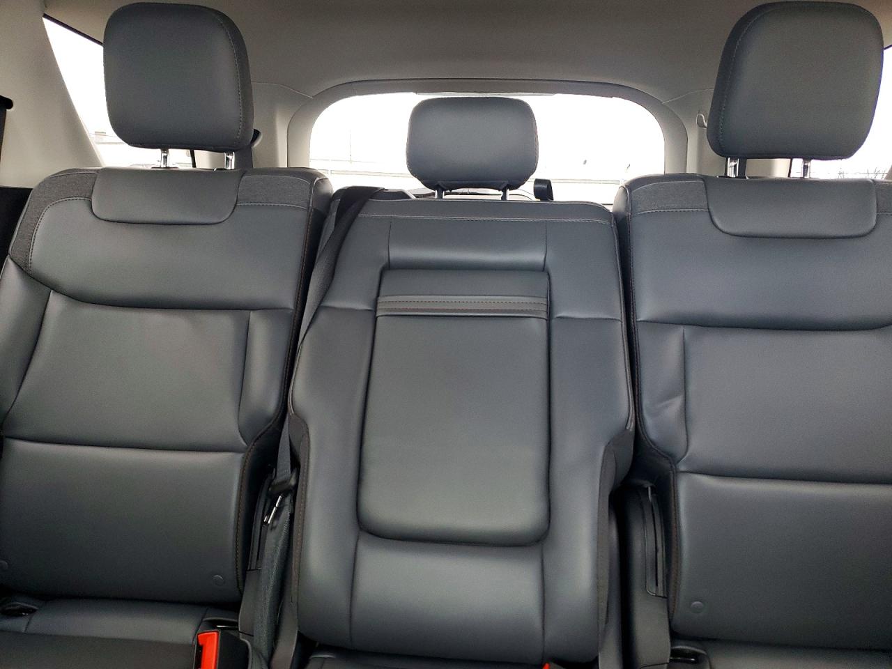 2025 FORD EXPLORER ACTIVE photo 10