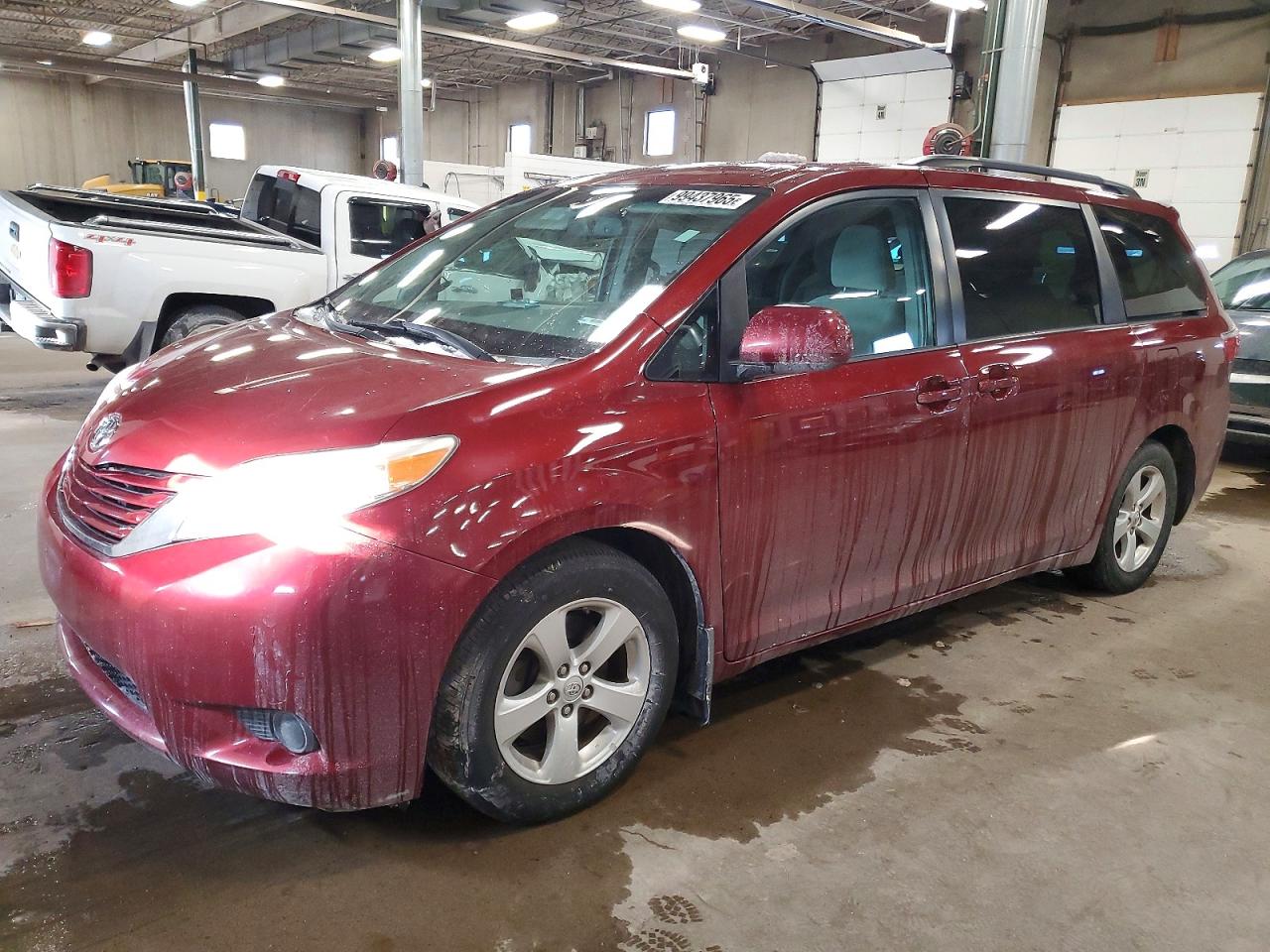 2015 TOYOTA SIENNA