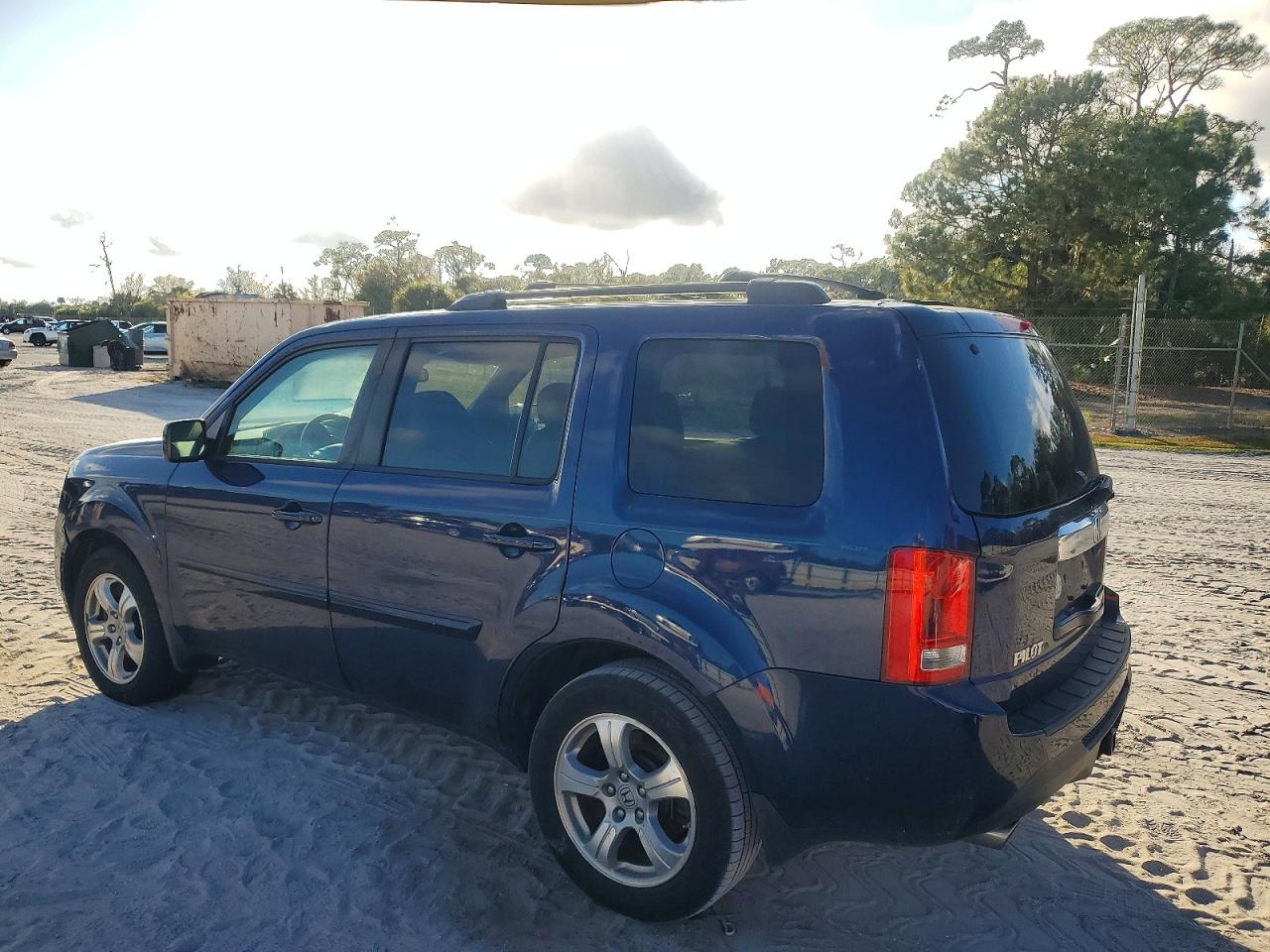 2013 HONDA PILOT EXL photo 2