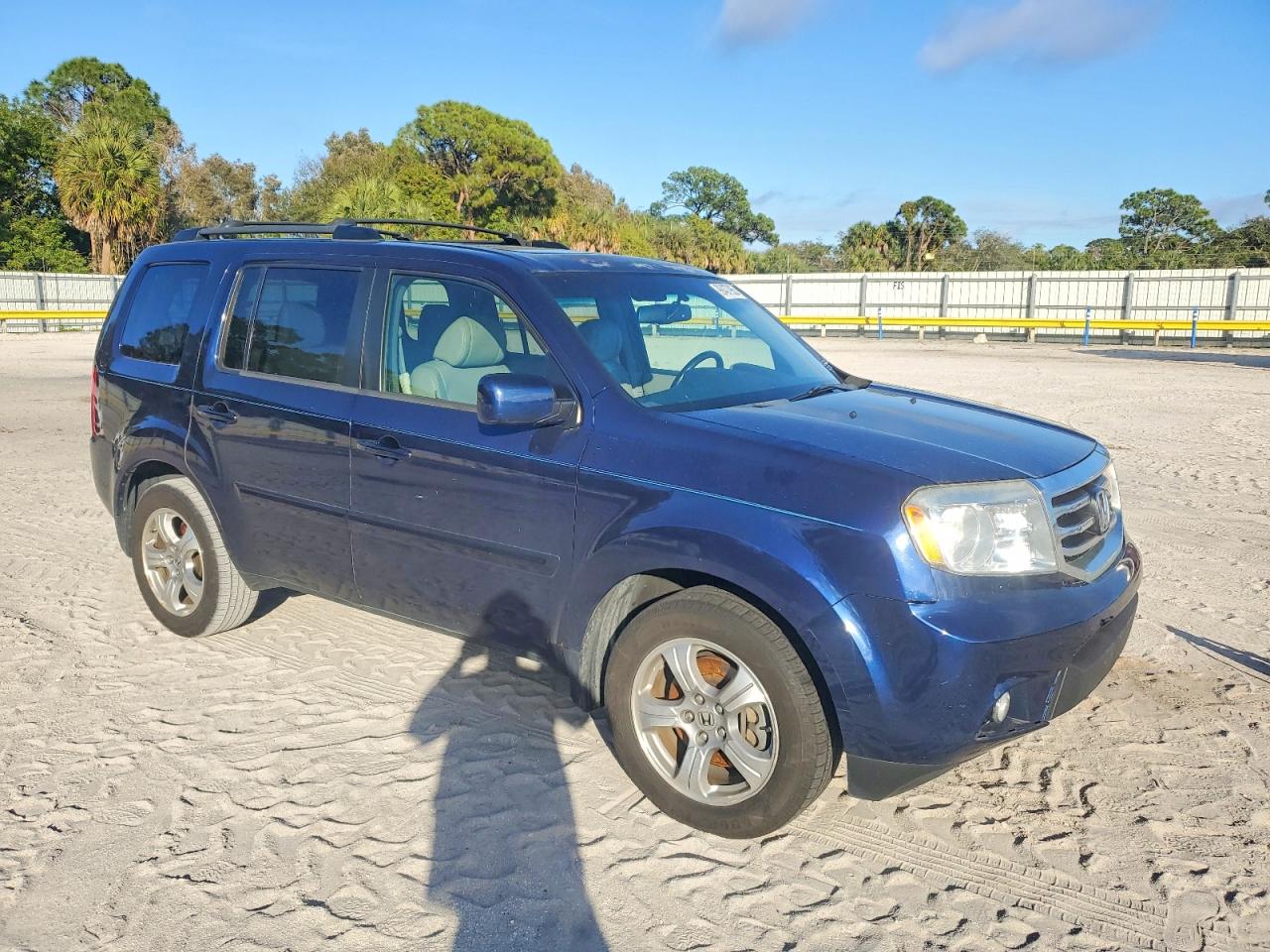 2013 HONDA PILOT EXL photo 4