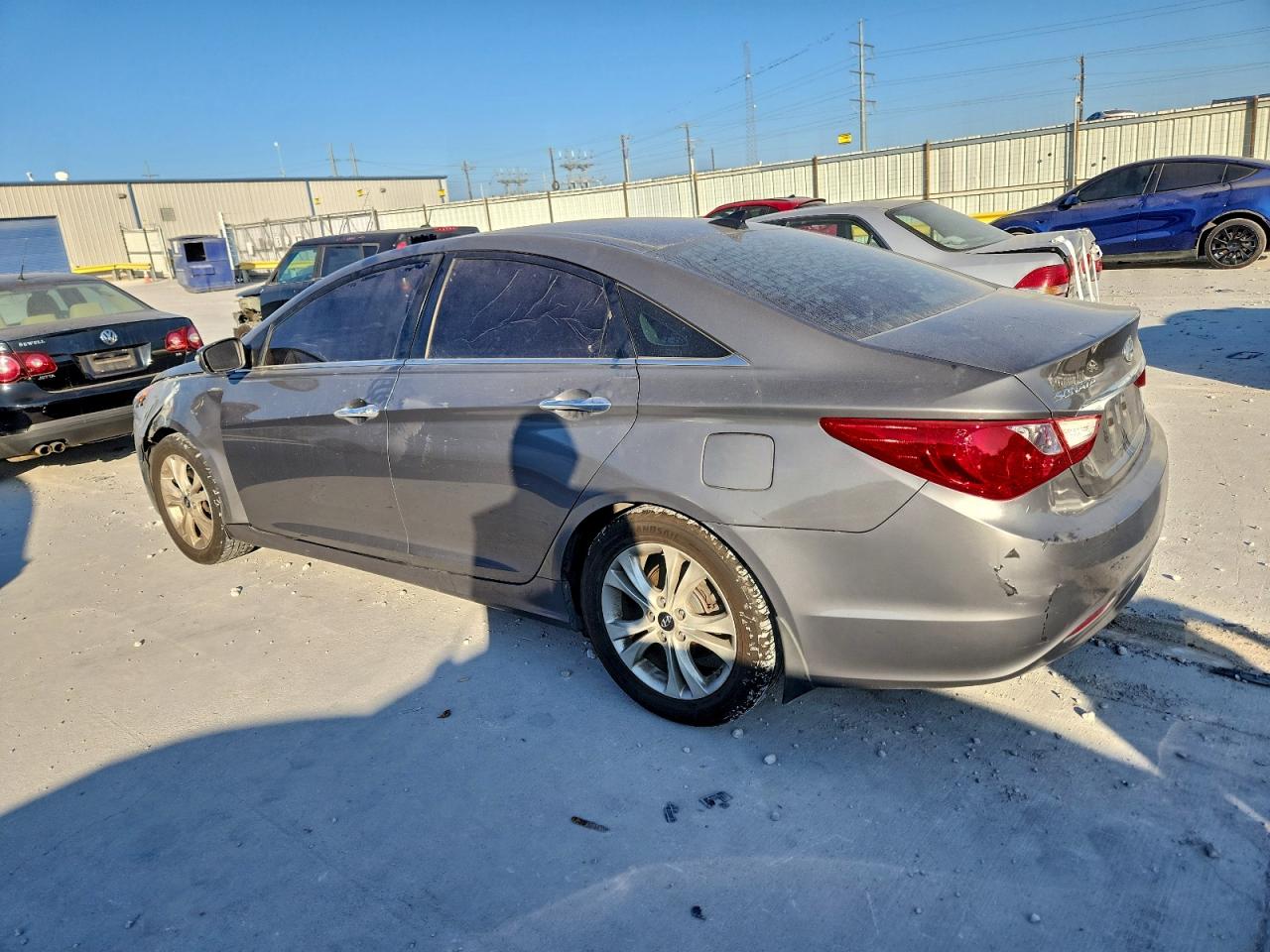 2013 HYUNDAI SONATA SE photo 2